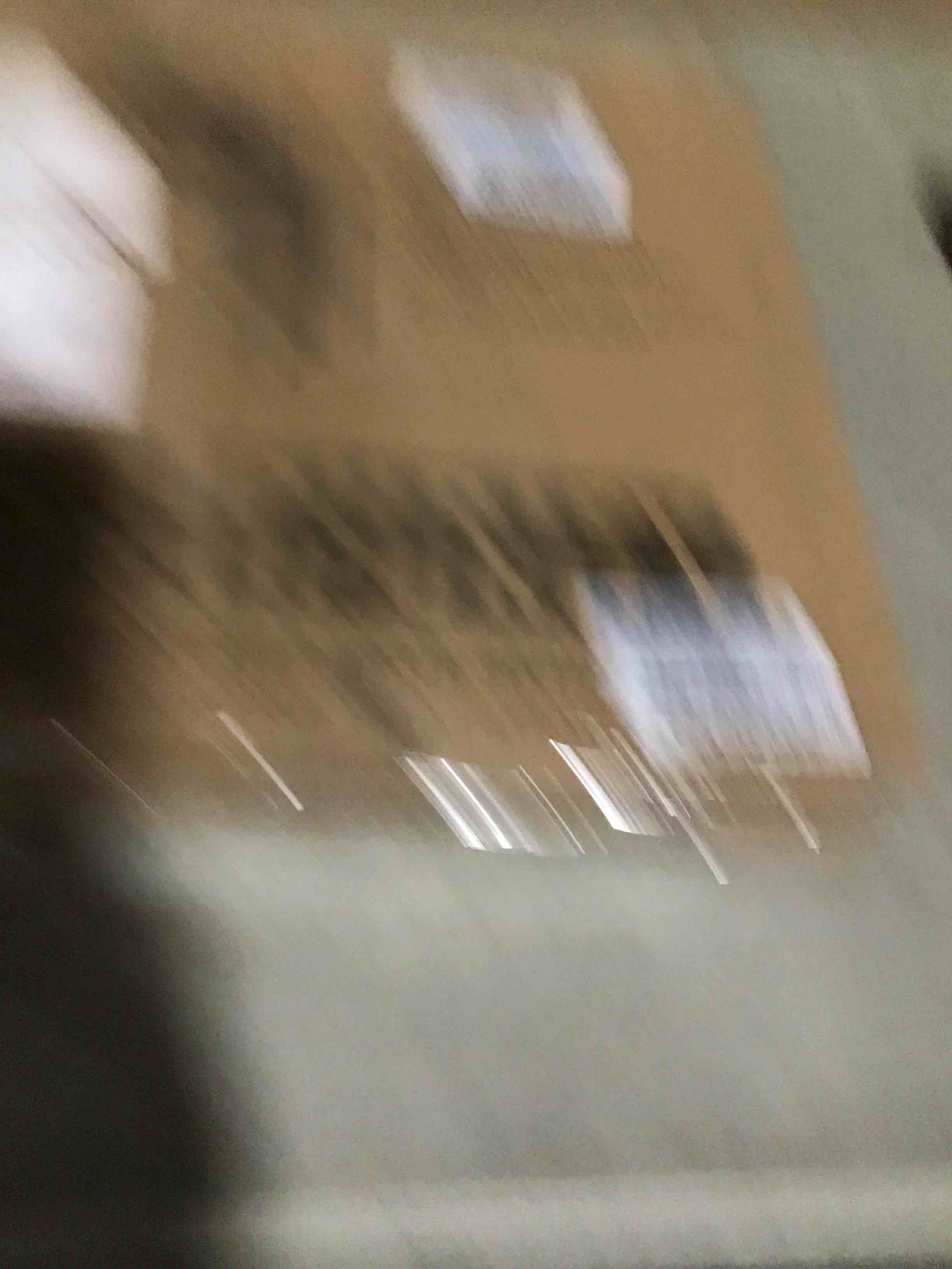 https://s3.amazonaws.com/lotting-images-prod/bidfta/TEA2195157_1748438638404.jpeg
