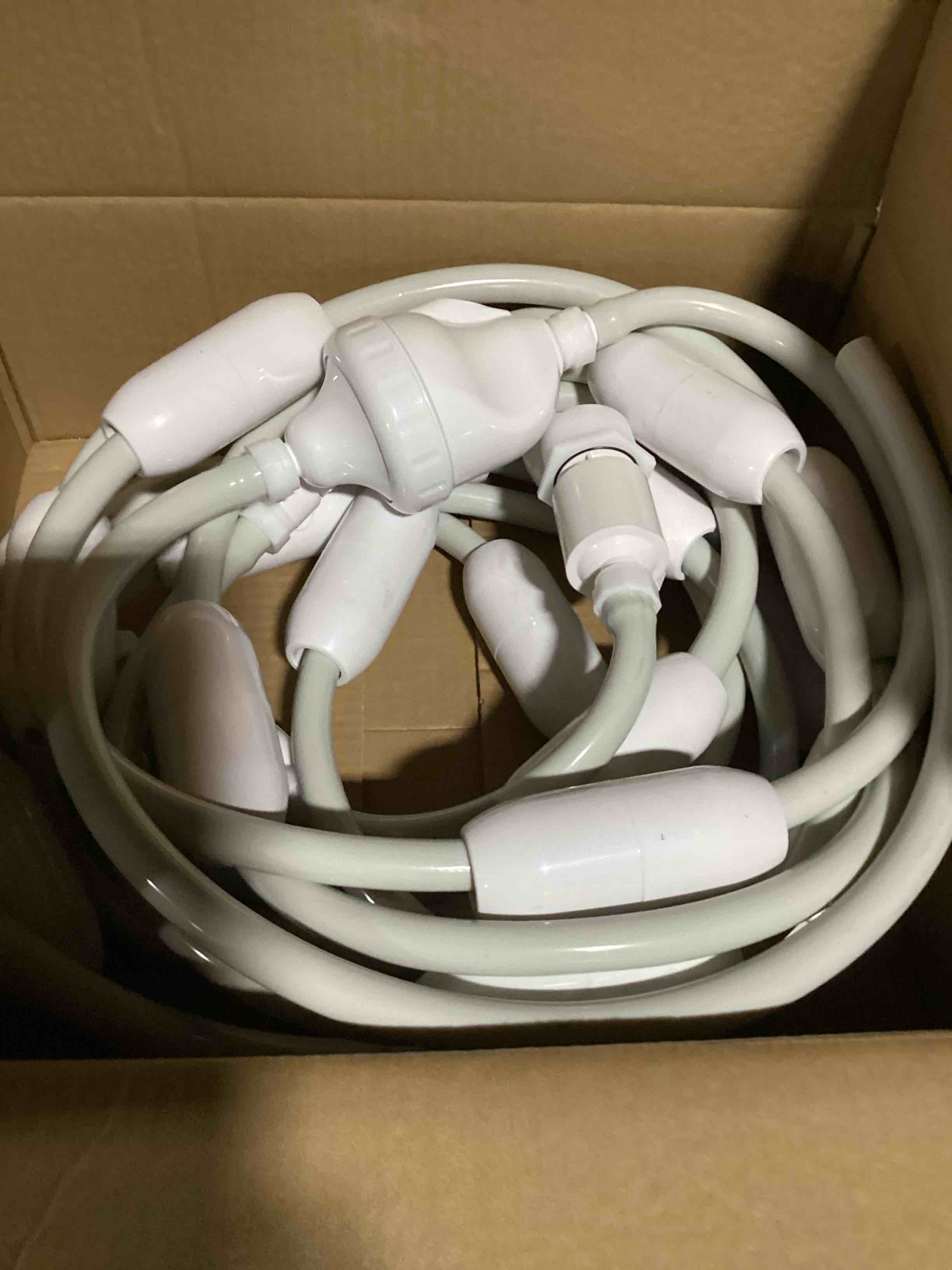 https://s3.amazonaws.com/lotting-images-prod/bidfta/TEA2196359_1750686084576.jpeg