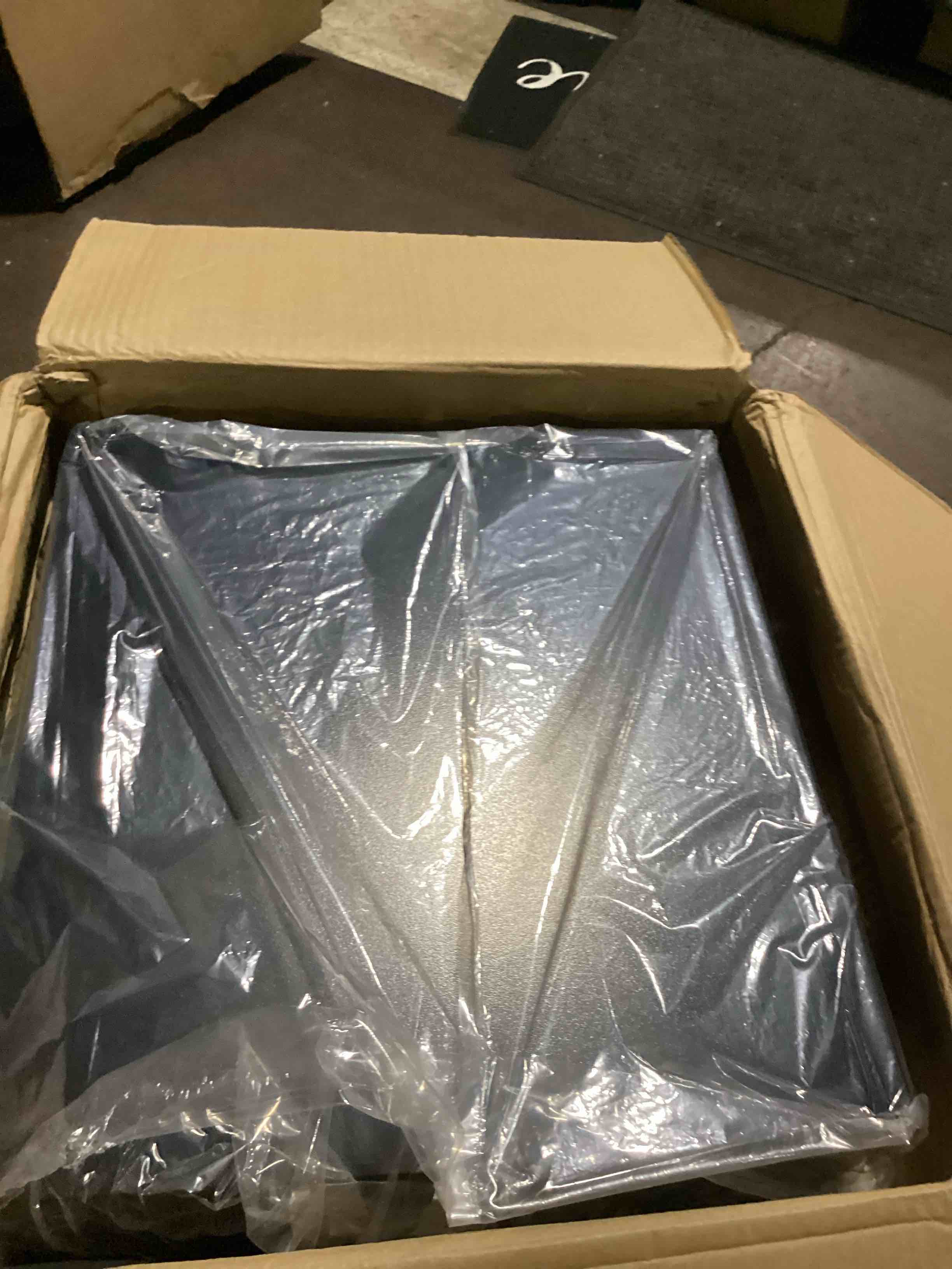 https://s3.amazonaws.com/lotting-images-prod/bidfta/TEA2196420_1750697483693.jpeg