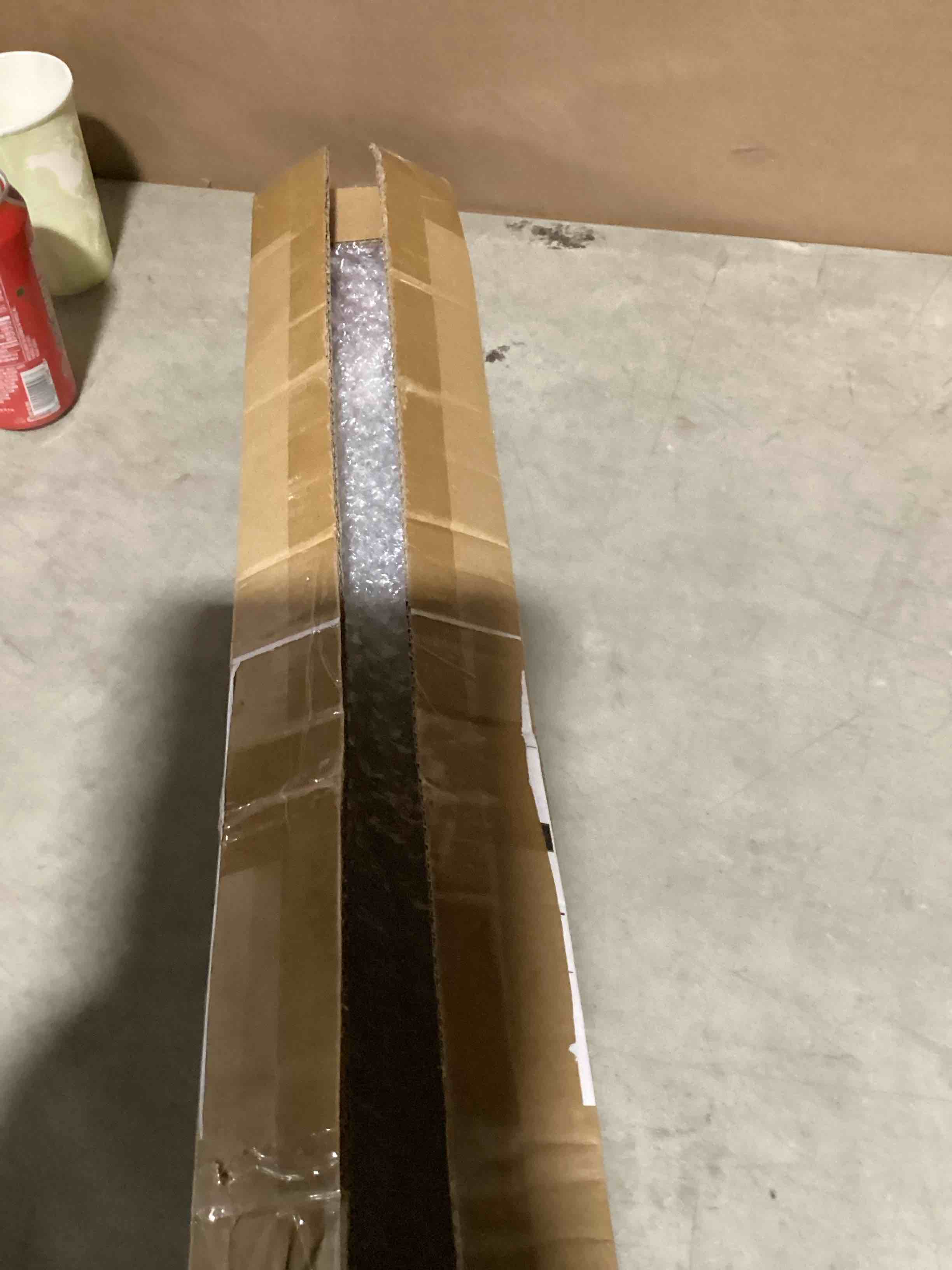 https://s3.amazonaws.com/lotting-images-prod/bidfta/TEA2196444_1750705529117.jpeg