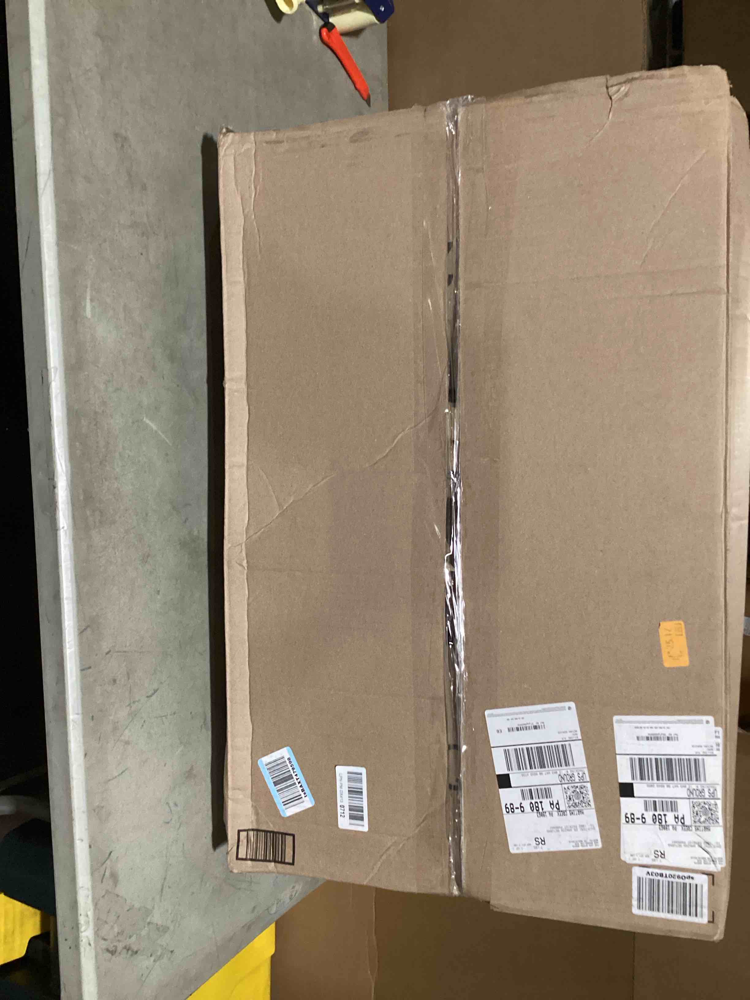 https://s3.amazonaws.com/lotting-images-prod/bidfta/TEA2196649_1750869803968.jpeg