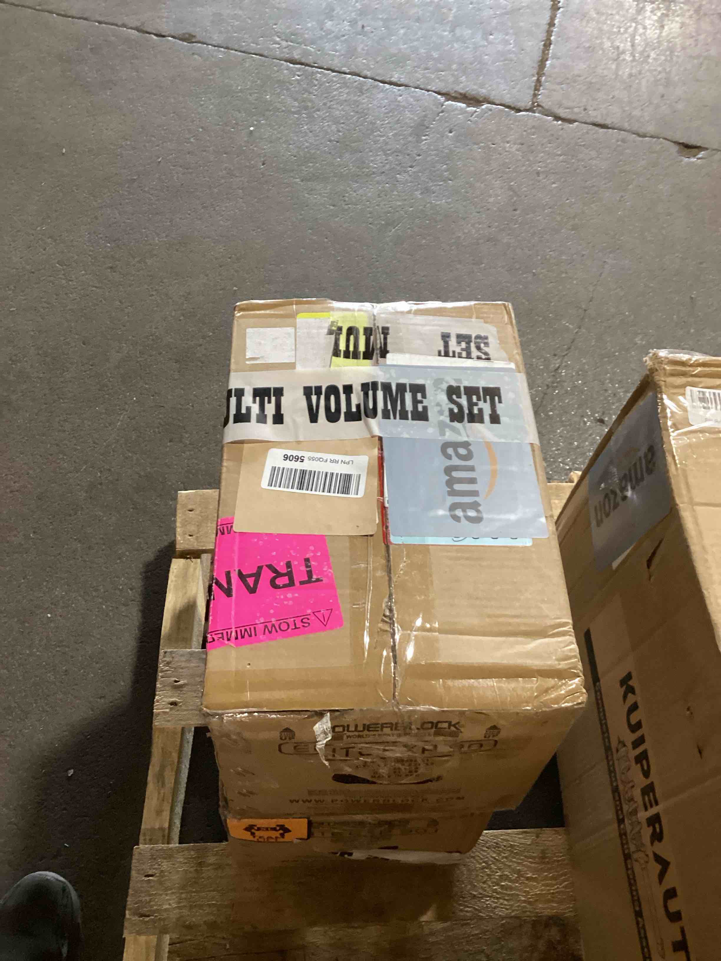 https://s3.amazonaws.com/lotting-images-prod/bidfta/TEA2197037_1745850180259.jpeg