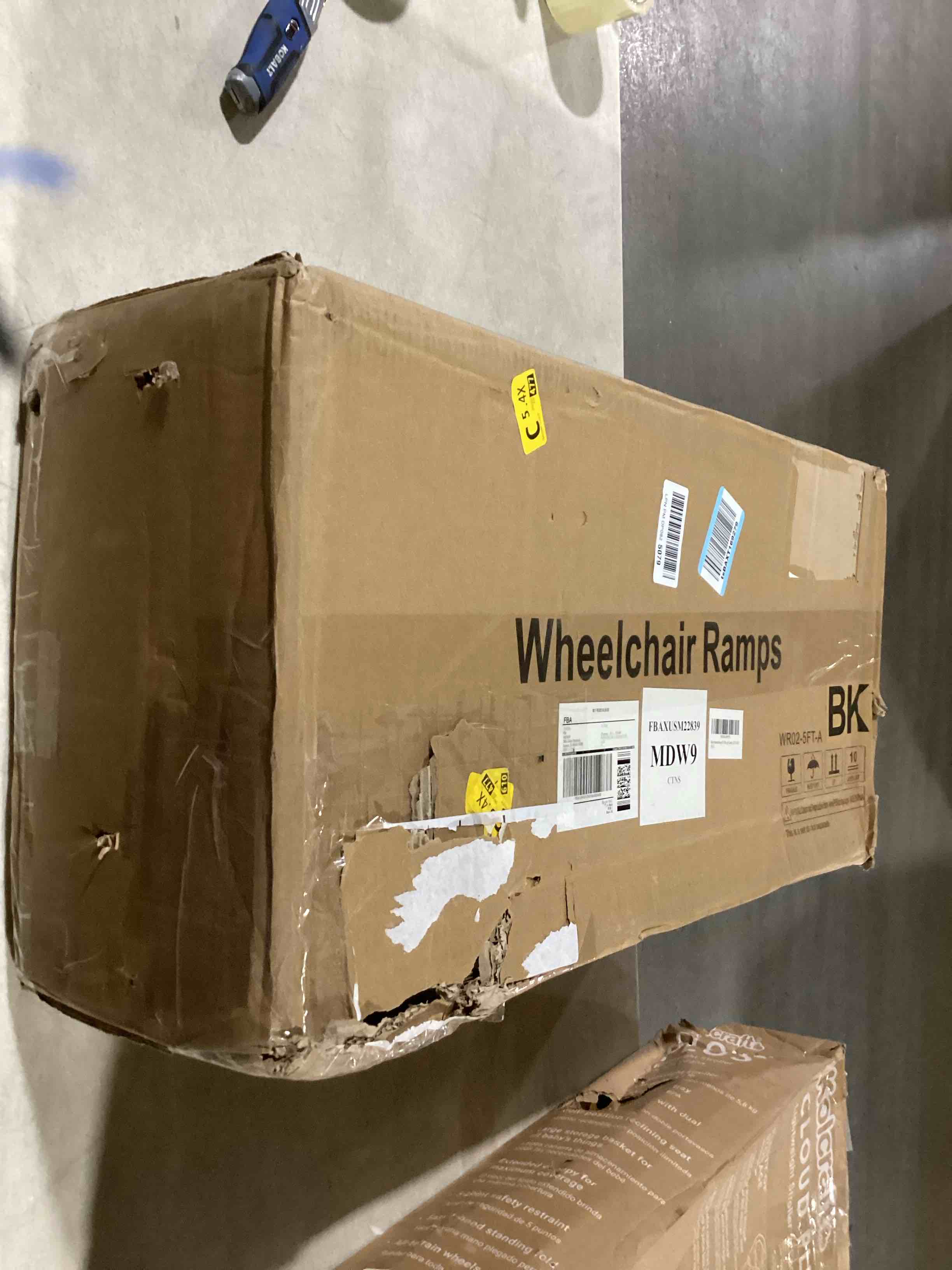 https://s3.amazonaws.com/lotting-images-prod/bidfta/TEA2197043_1745851159200.jpeg