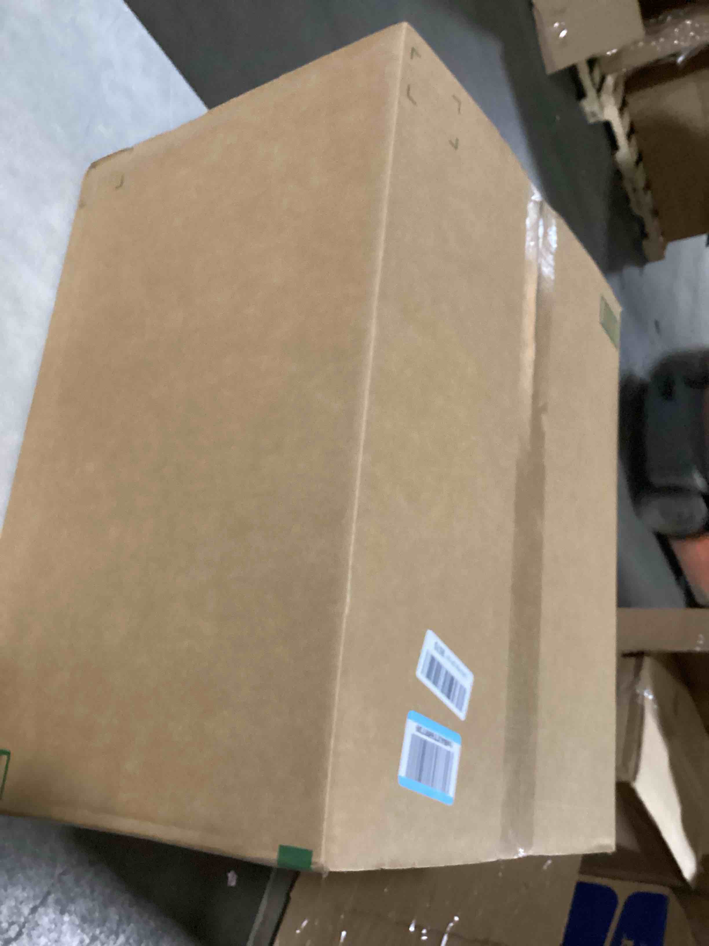 https://s3.amazonaws.com/lotting-images-prod/bidfta/TEA2197223_1745952377143.jpeg