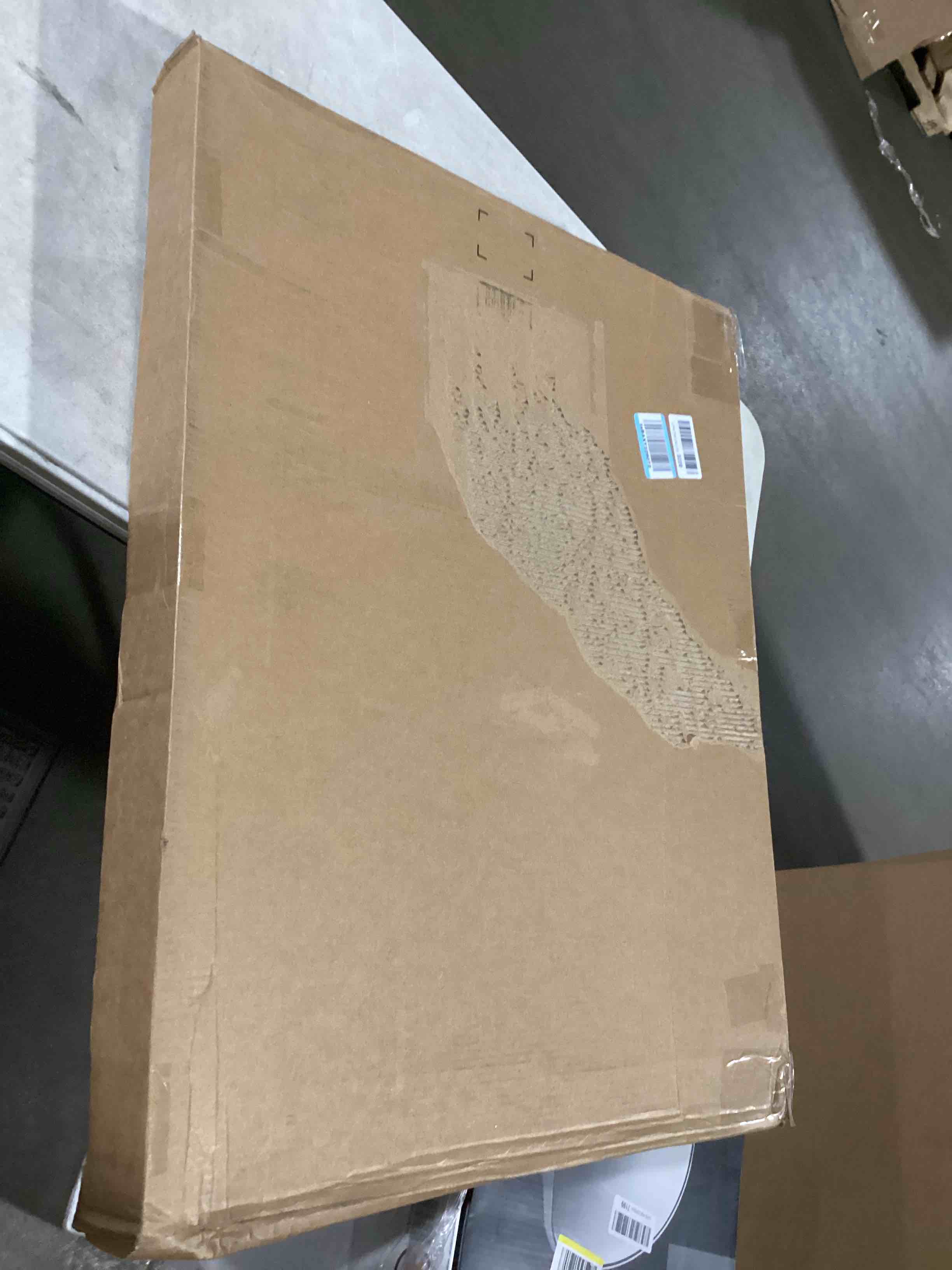 https://s3.amazonaws.com/lotting-images-prod/bidfta/TEA2197238_1746012073503.jpeg
