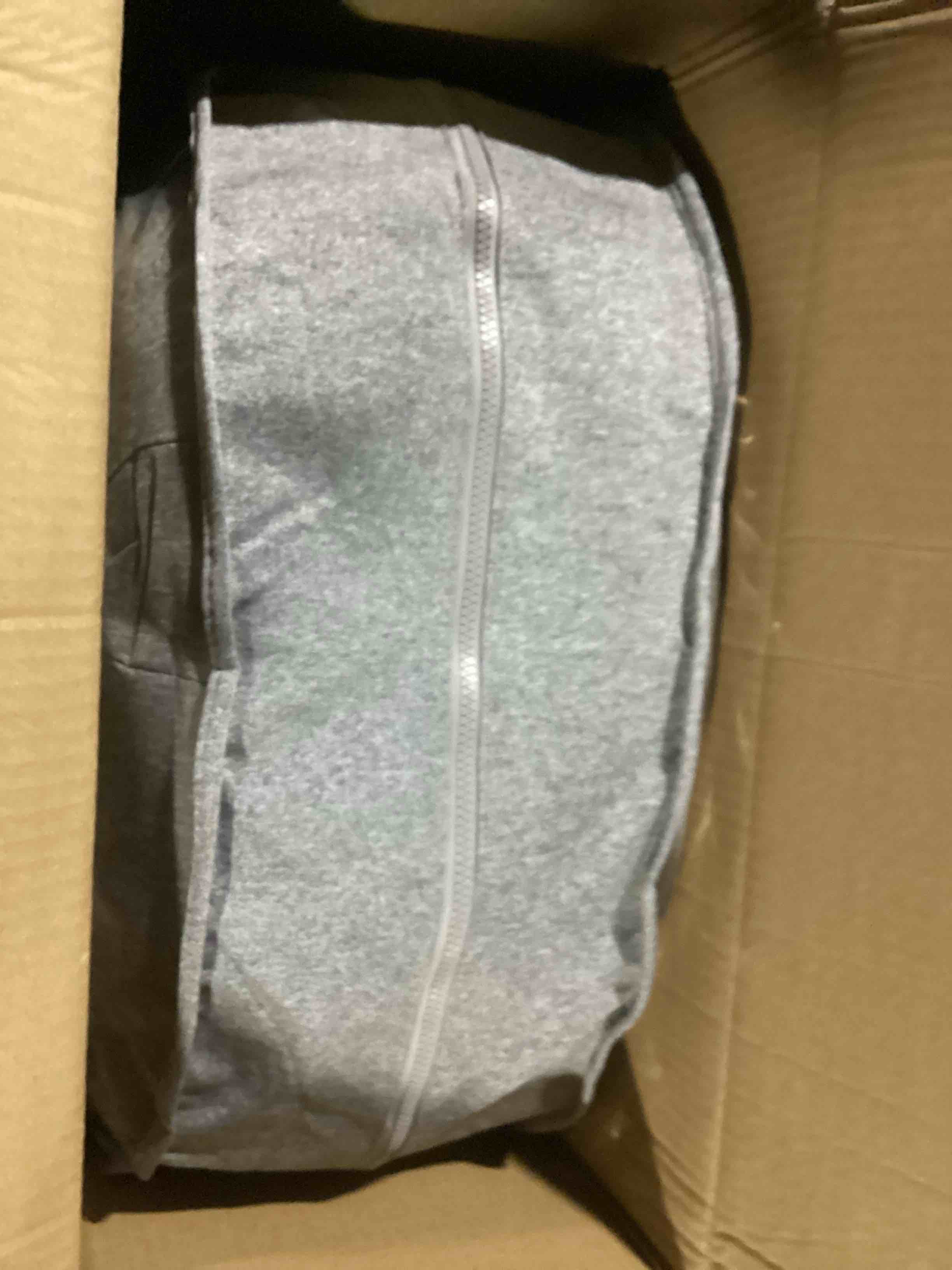 https://s3.amazonaws.com/lotting-images-prod/bidfta/TEA2197241_1746012619017.jpeg