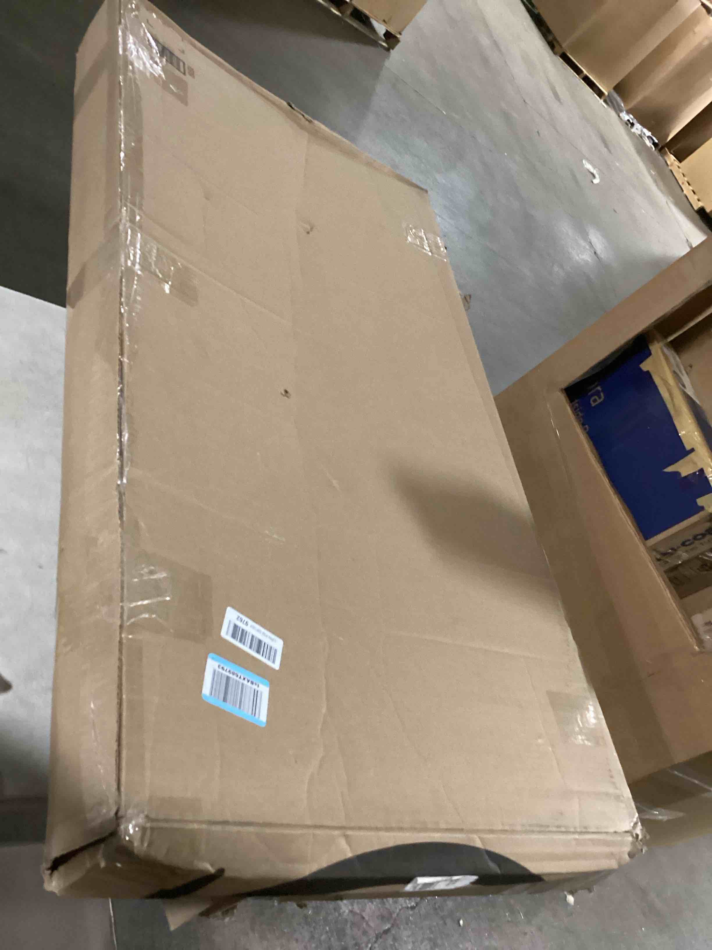 https://s3.amazonaws.com/lotting-images-prod/bidfta/TEA2197620_1746196145785.jpeg