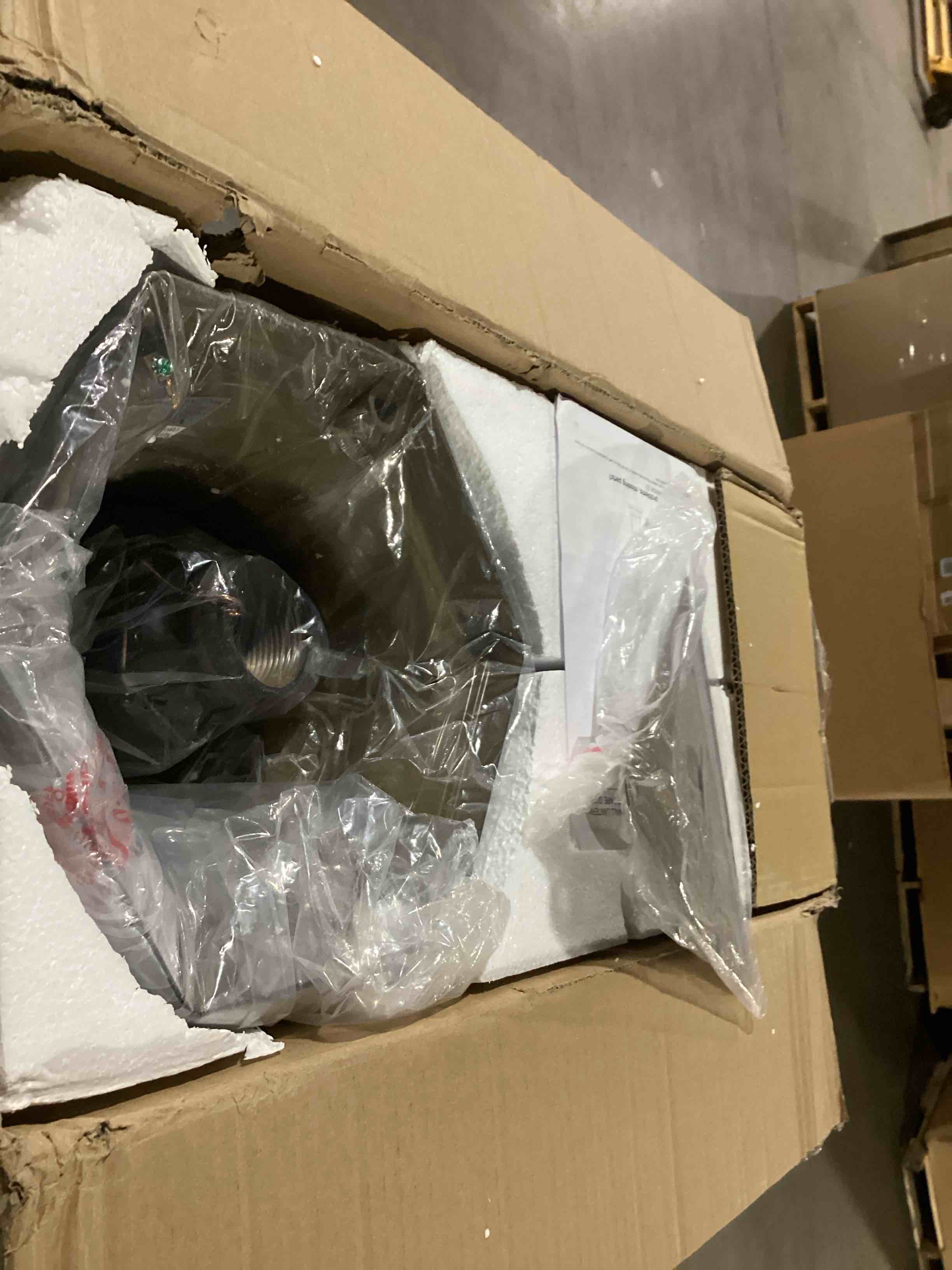 https://s3.amazonaws.com/lotting-images-prod/bidfta/TEA2197628_1746197667460.jpeg