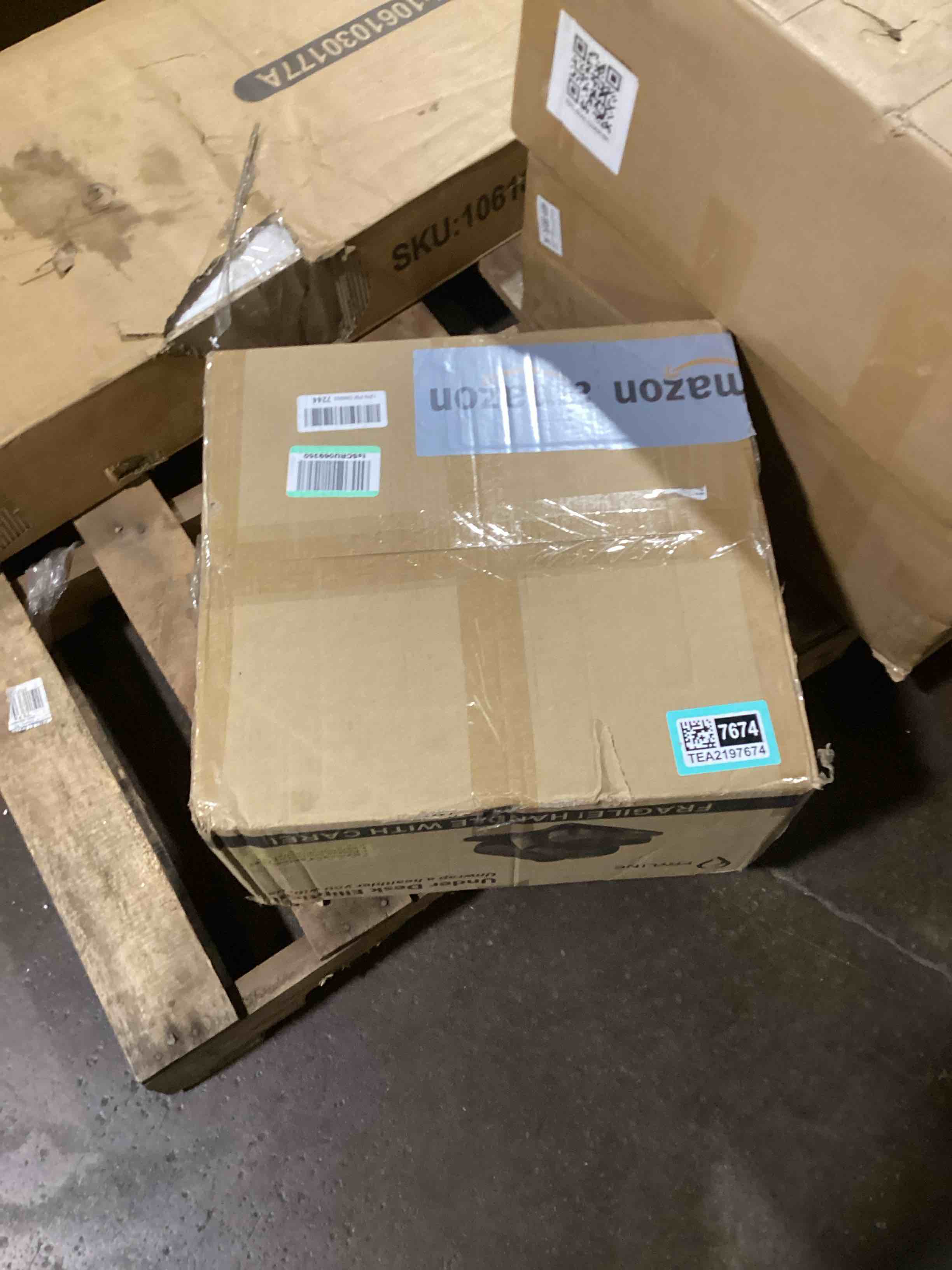 https://s3.amazonaws.com/lotting-images-prod/bidfta/TEA2197674_1746448377547.jpeg