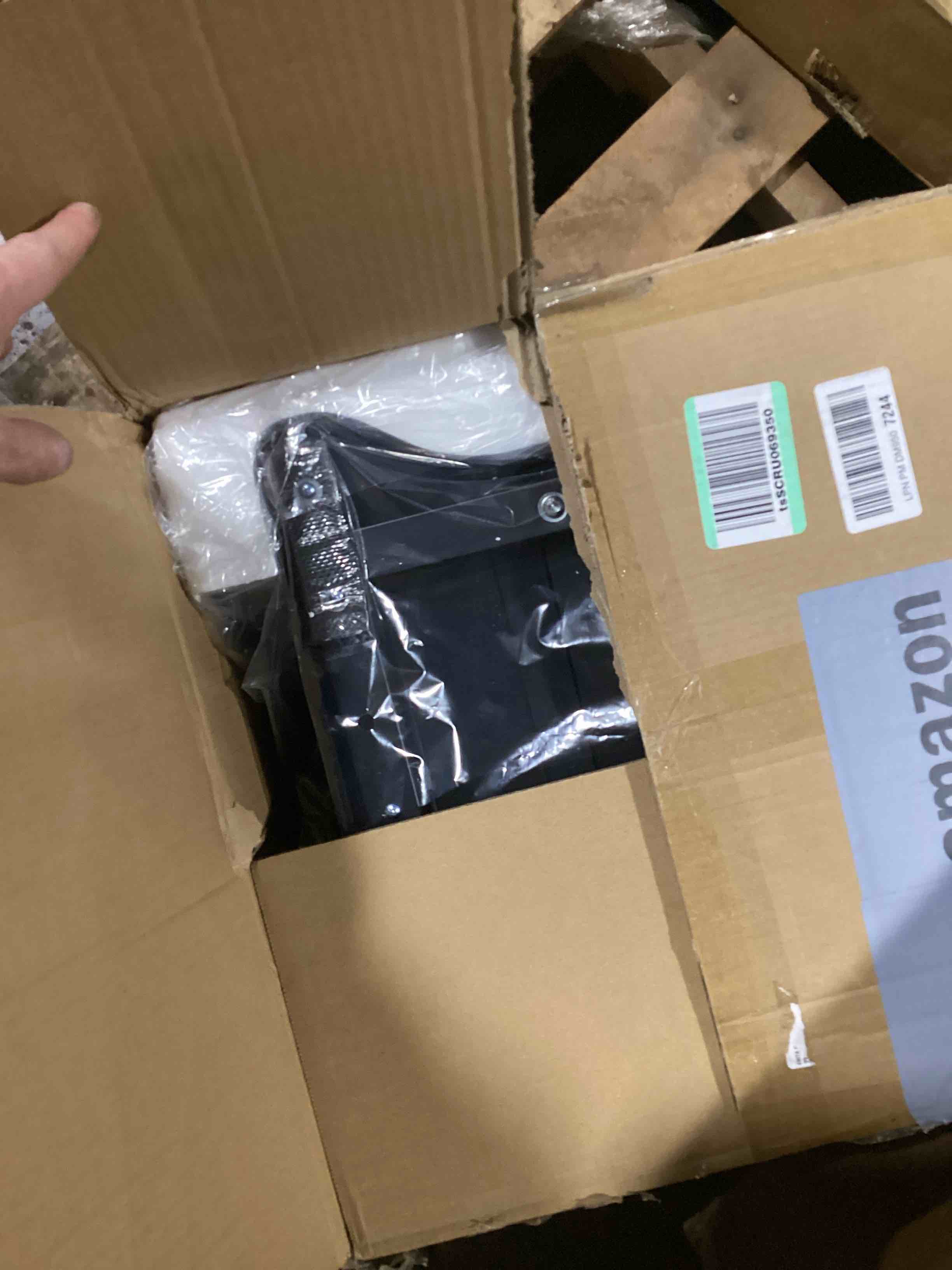 https://s3.amazonaws.com/lotting-images-prod/bidfta/TEA2197674_1746448396070.jpeg