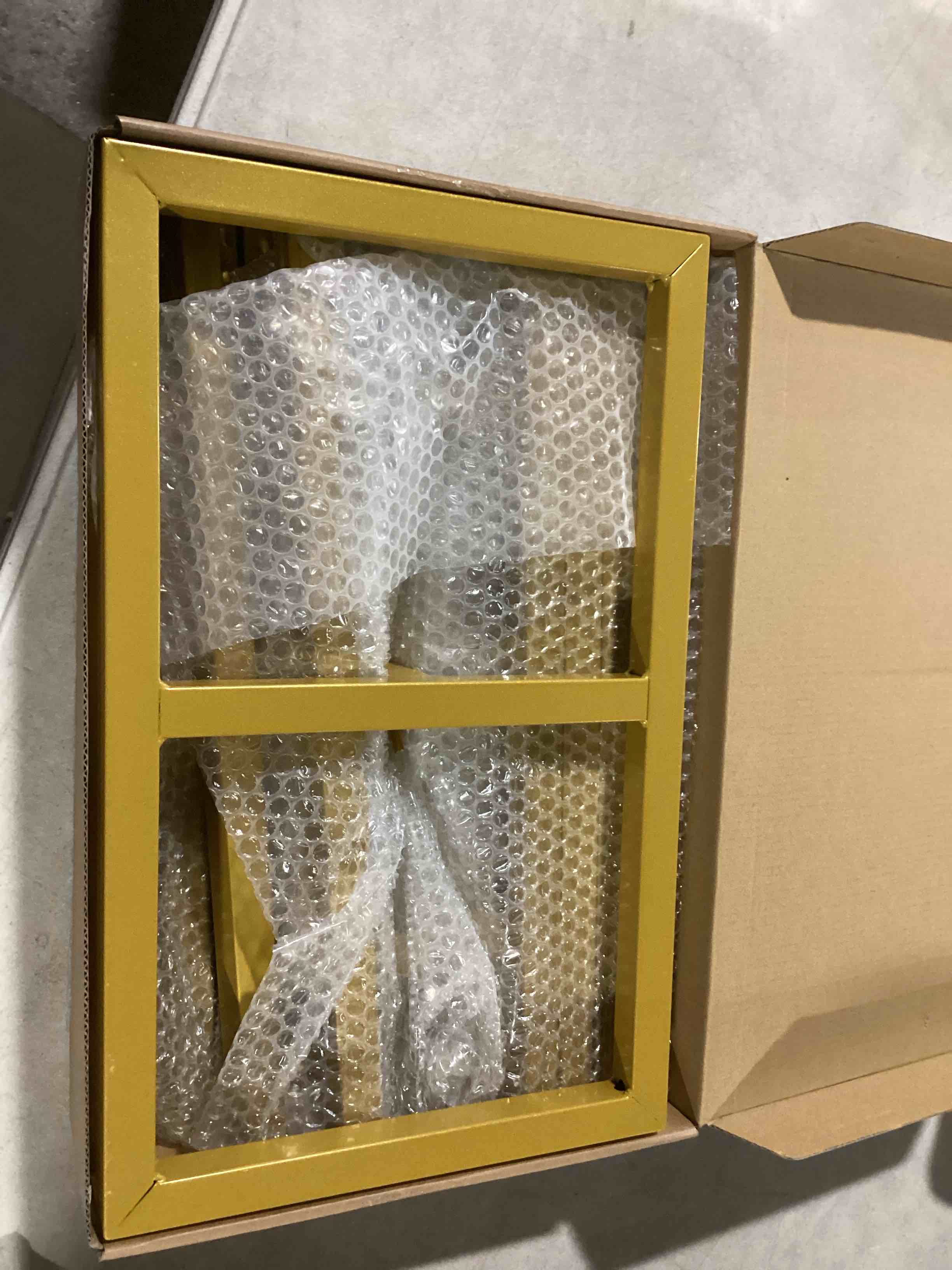 https://s3.amazonaws.com/lotting-images-prod/bidfta/TEA2197932_1746545852593.jpeg