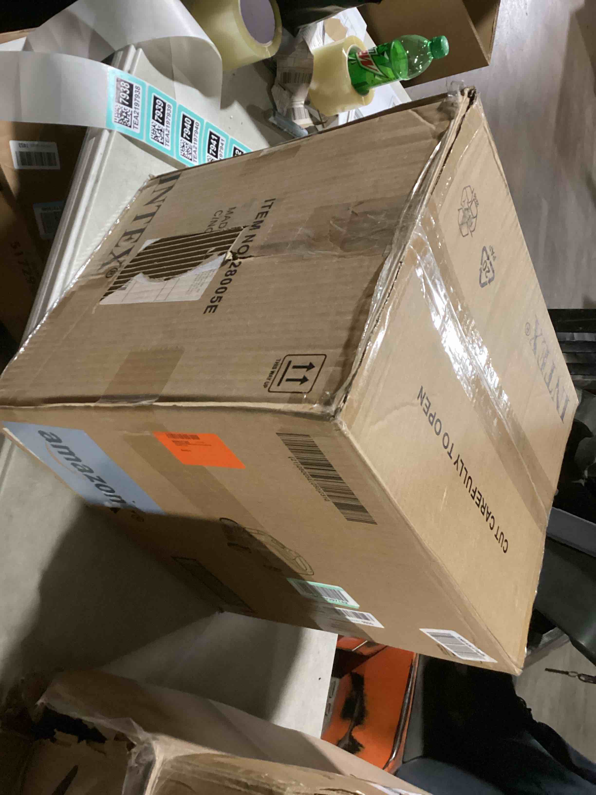 https://s3.amazonaws.com/lotting-images-prod/bidfta/TEA2197938_1746546971403.jpeg