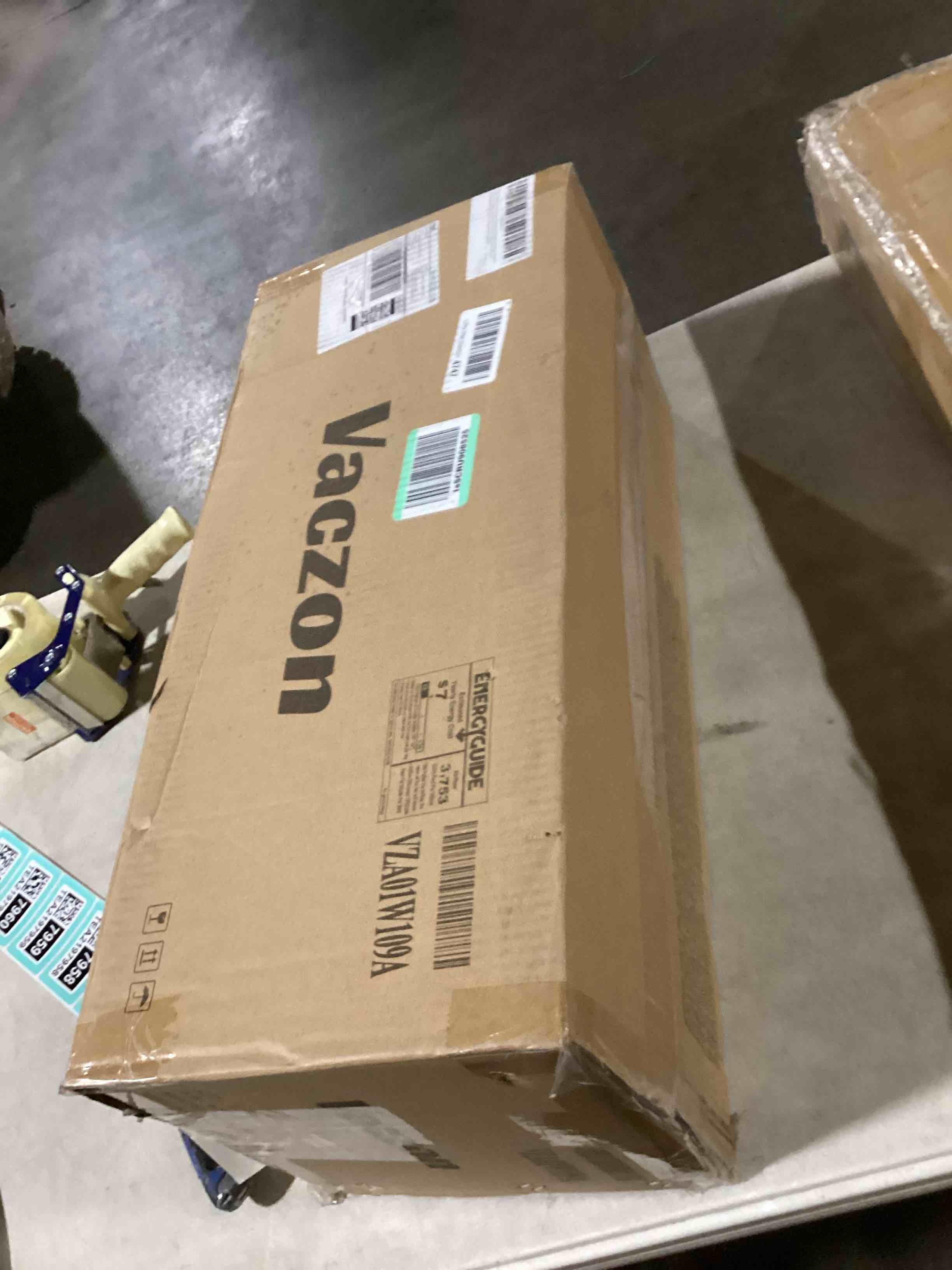 https://s3.amazonaws.com/lotting-images-prod/bidfta/TEA2197957_1746550253728.jpeg