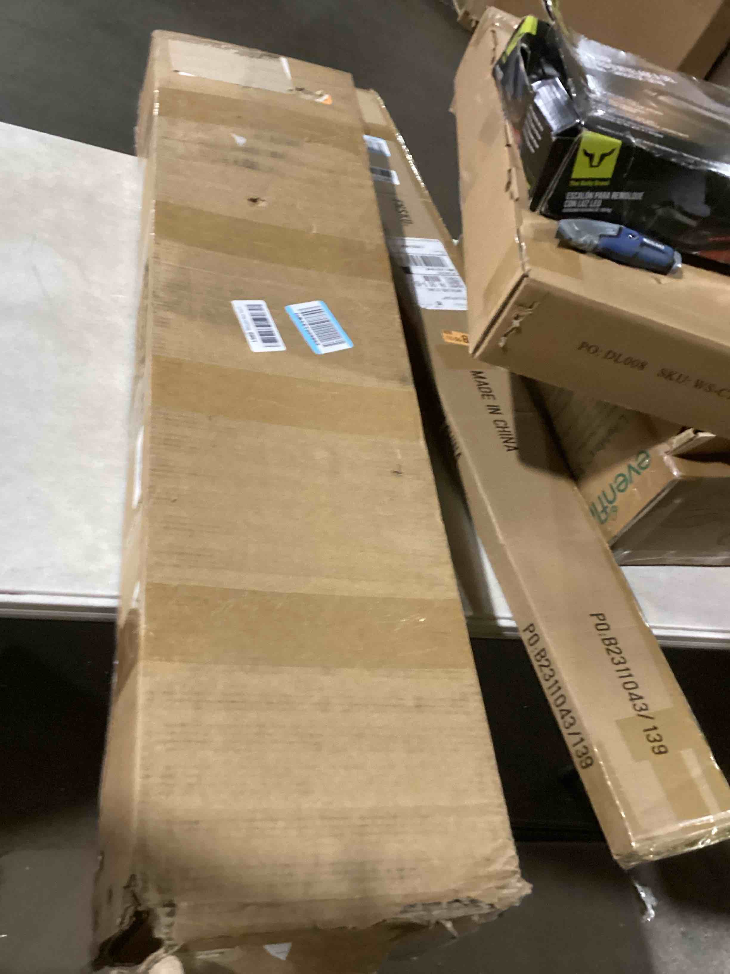 https://s3.amazonaws.com/lotting-images-prod/bidfta/TEA2197982_1746556083111.jpeg