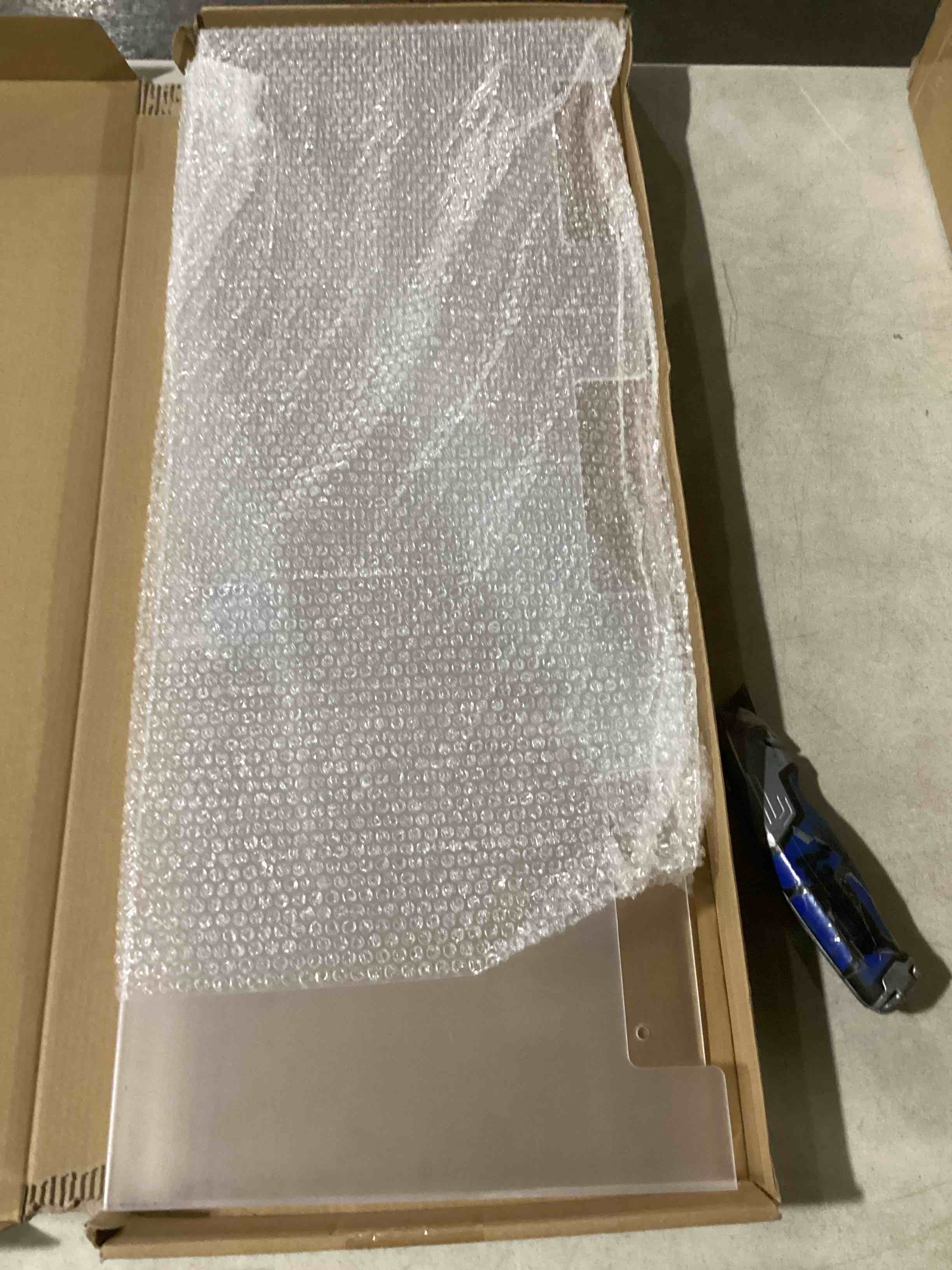 https://s3.amazonaws.com/lotting-images-prod/bidfta/TEA2197985_1746556524317.jpeg