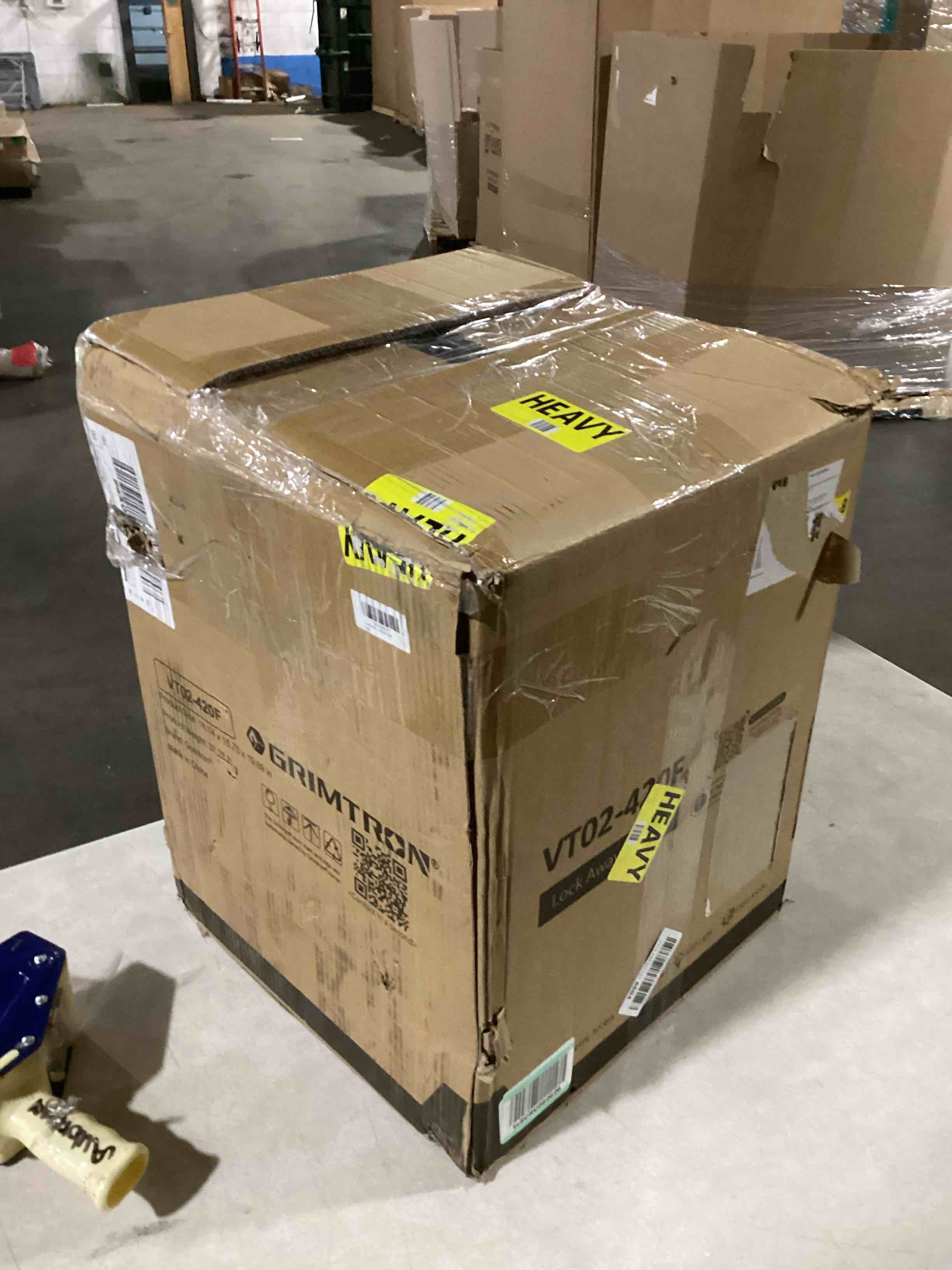 https://s3.amazonaws.com/lotting-images-prod/bidfta/TEA2198034_1746625148040.jpeg