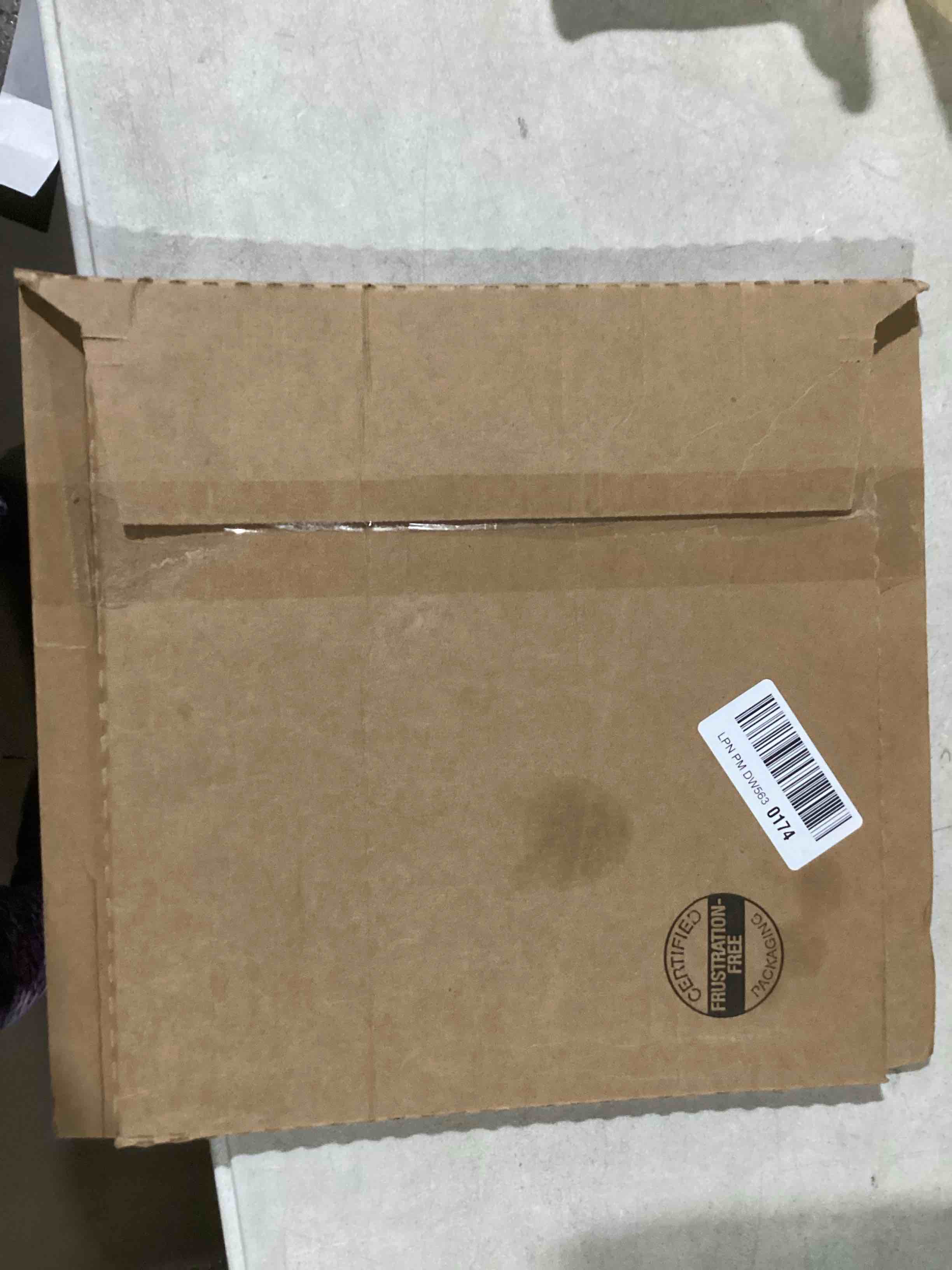 https://s3.amazonaws.com/lotting-images-prod/bidfta/TEA2198173_1746713857976.jpeg