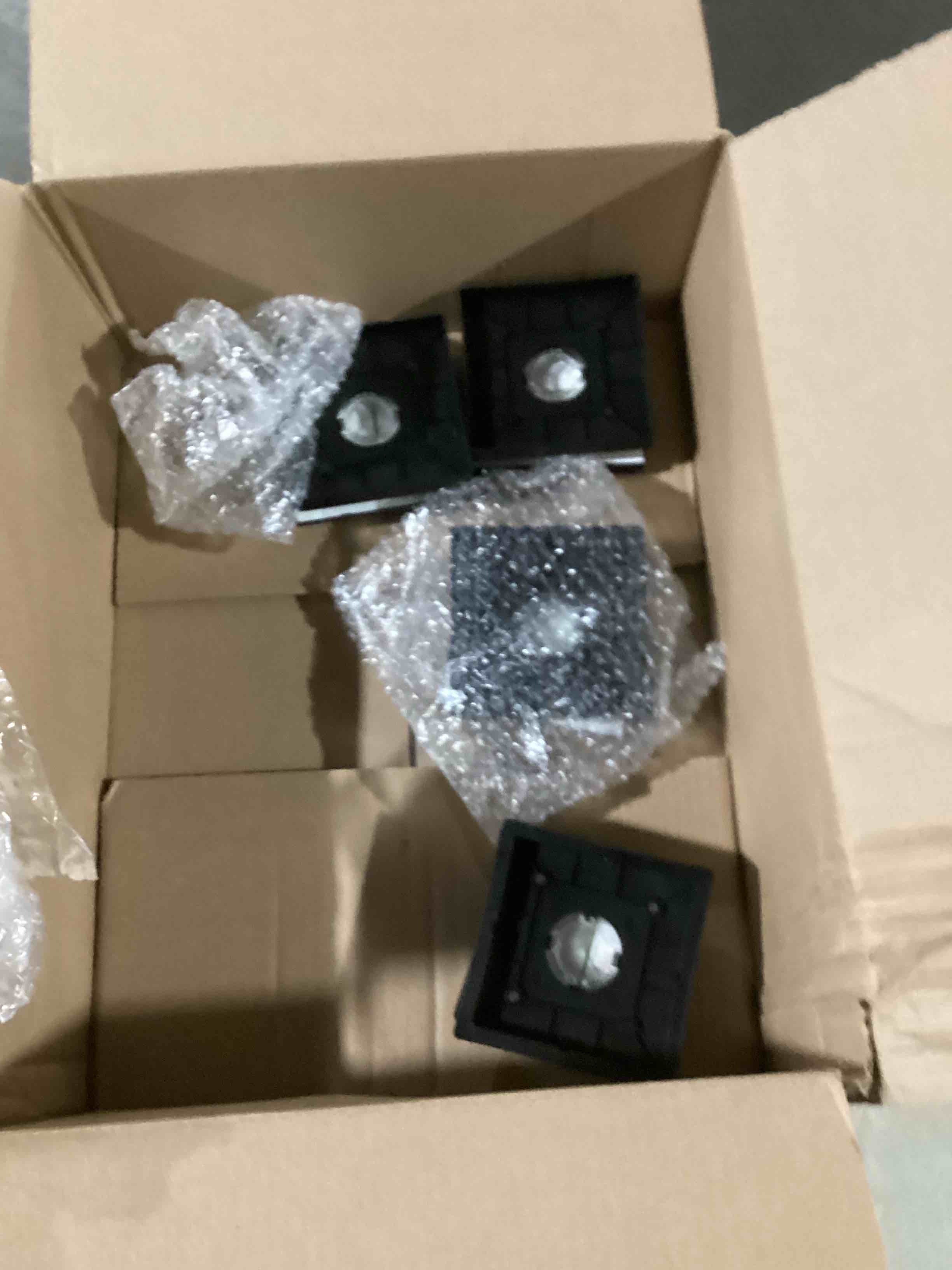 https://s3.amazonaws.com/lotting-images-prod/bidfta/TEA2198415_1746807727660.jpeg