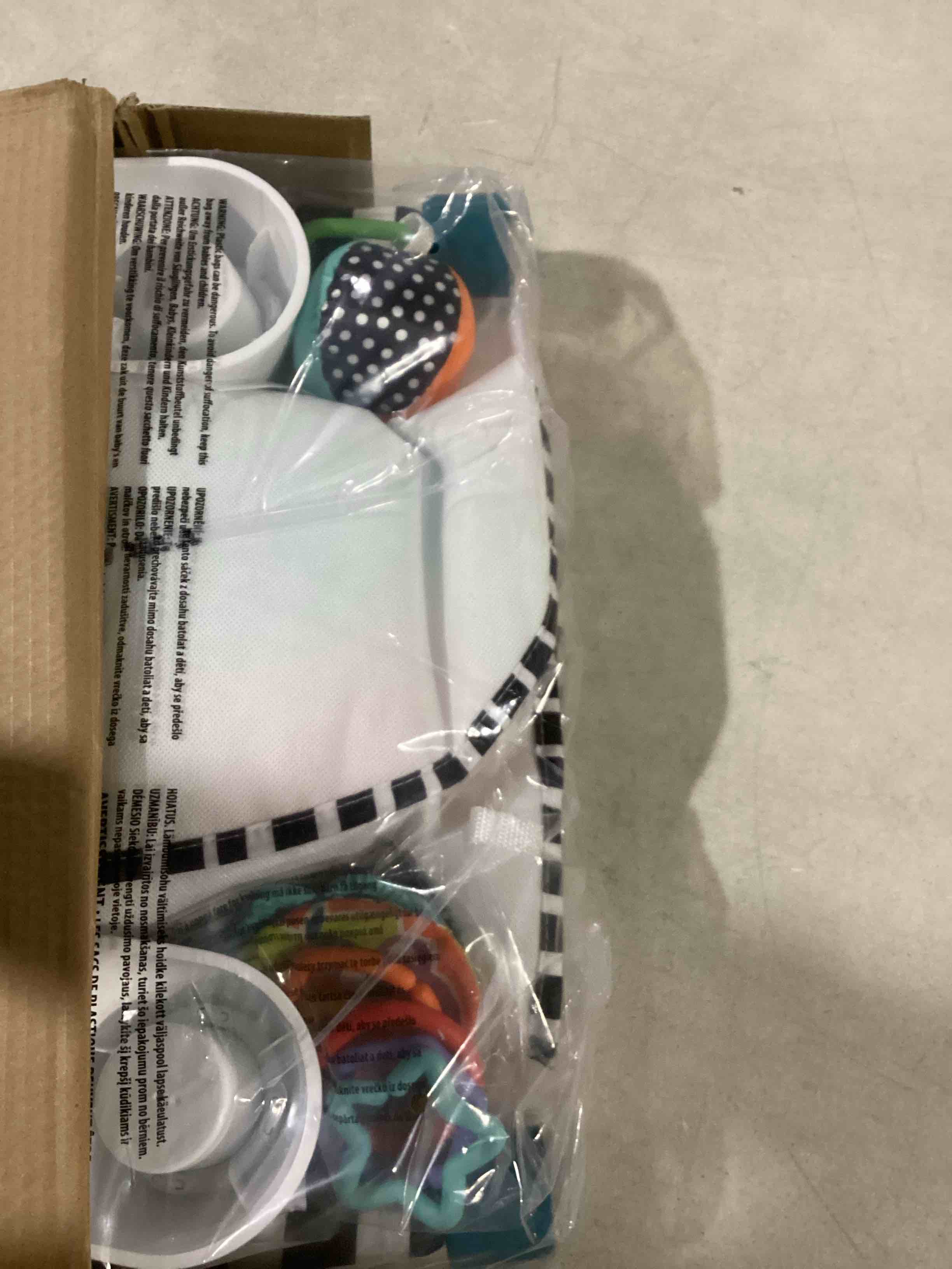 https://s3.amazonaws.com/lotting-images-prod/bidfta/TEA2198416_1746807936753.jpeg
