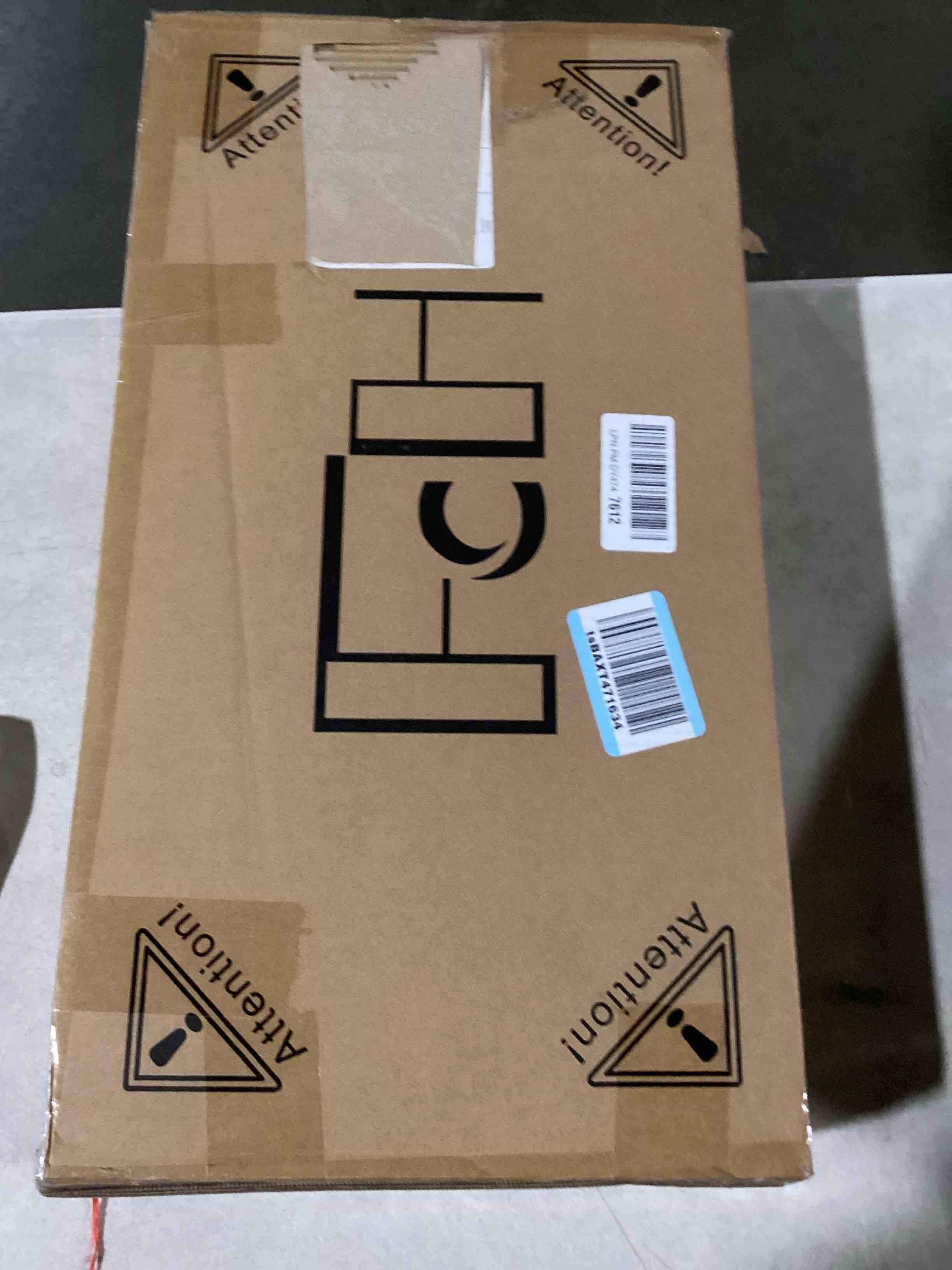 https://s3.amazonaws.com/lotting-images-prod/bidfta/TEA2198826_1747317356844.jpeg