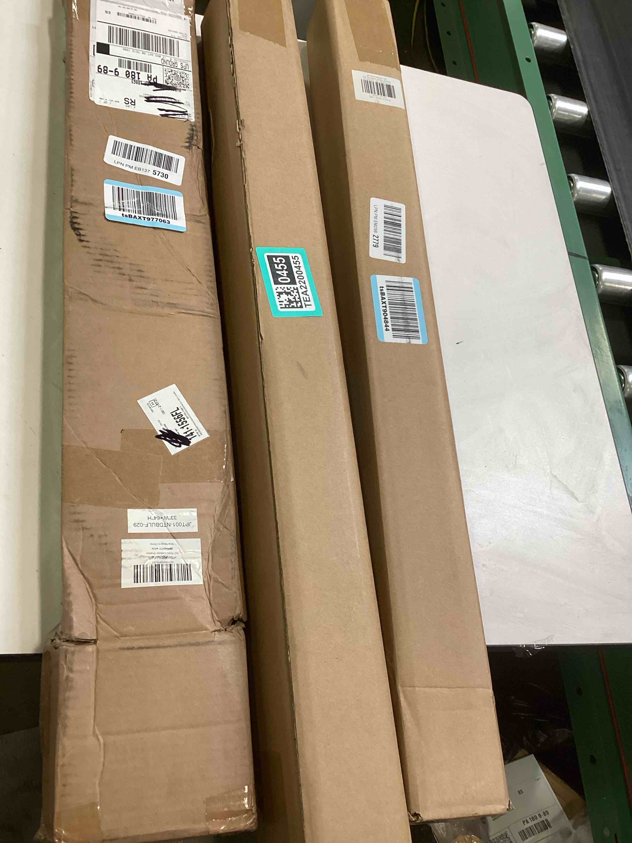 https://s3.amazonaws.com/lotting-images-prod/bidfta/TEA2200455_1756316082832.jpeg
