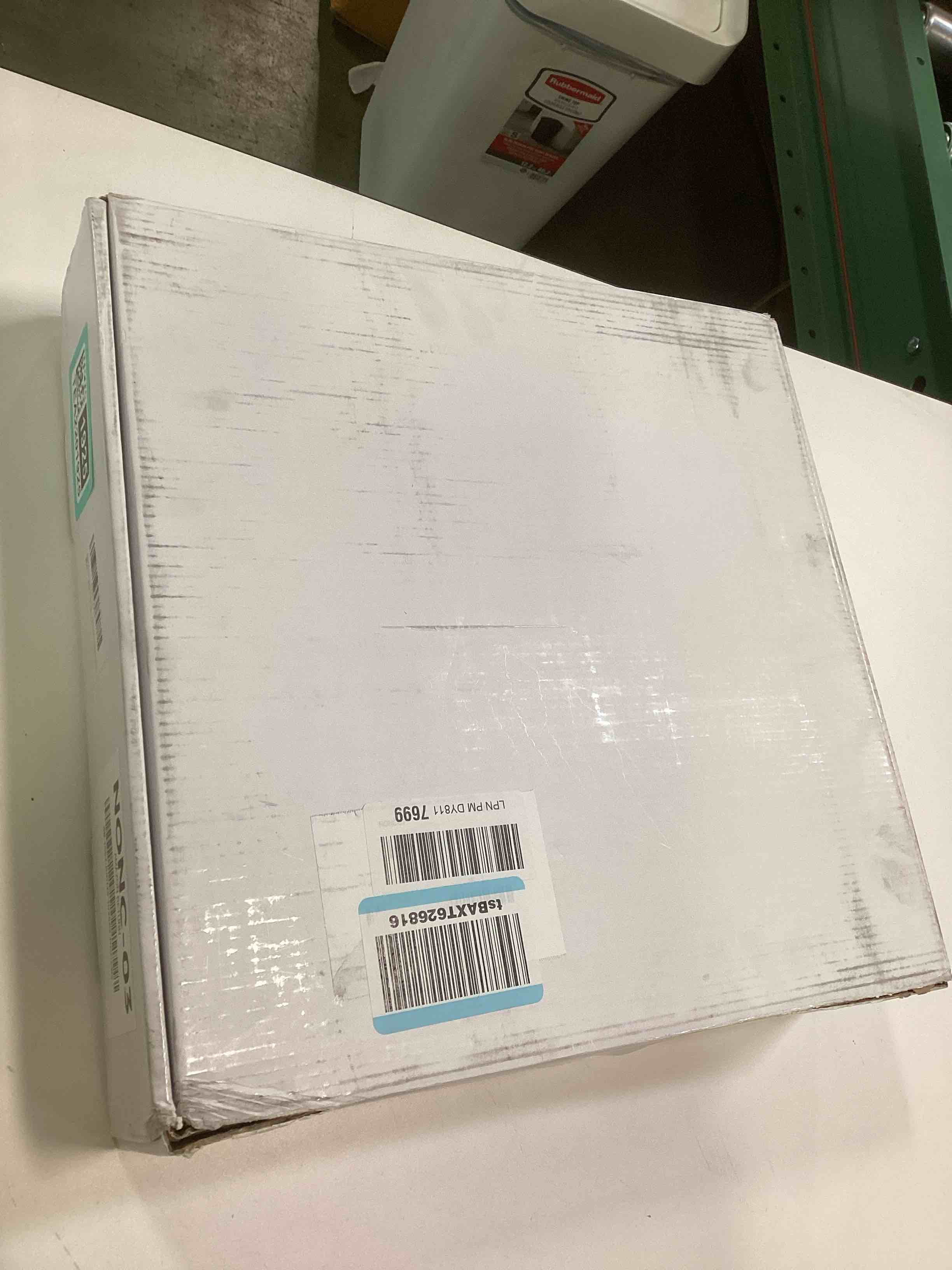 https://s3.amazonaws.com/lotting-images-prod/bidfta/TEA2201925_1757337596209.jpeg