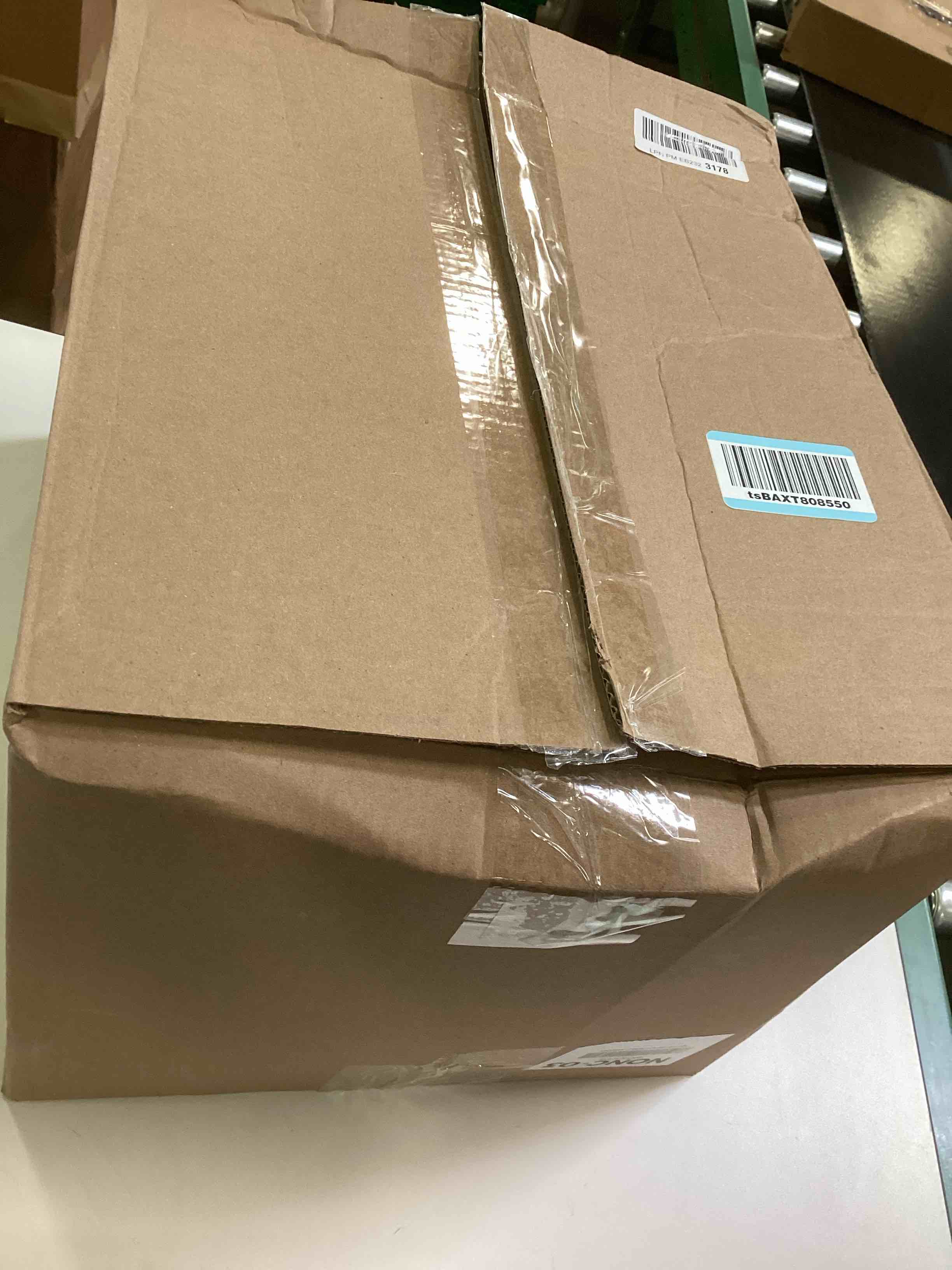 https://s3.amazonaws.com/lotting-images-prod/bidfta/TEA2202234_1757440031899.jpeg