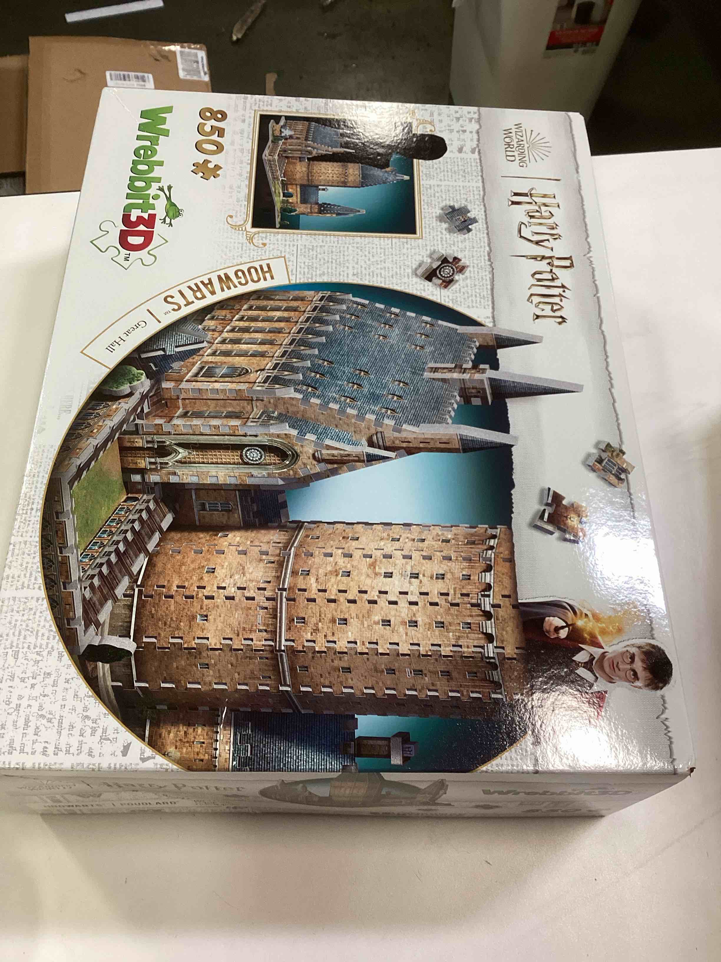 https://s3.amazonaws.com/lotting-images-prod/bidfta/TEA2202367_1757516531220.jpeg