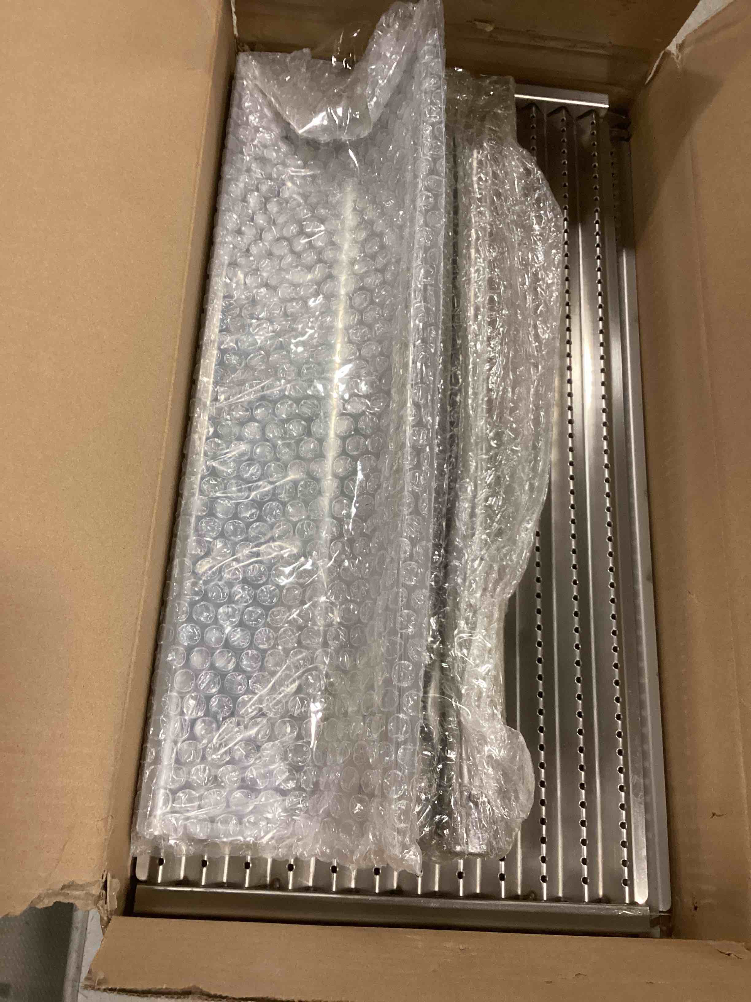 https://s3.amazonaws.com/lotting-images-prod/bidfta/TEA2248189_1744742478853.jpeg