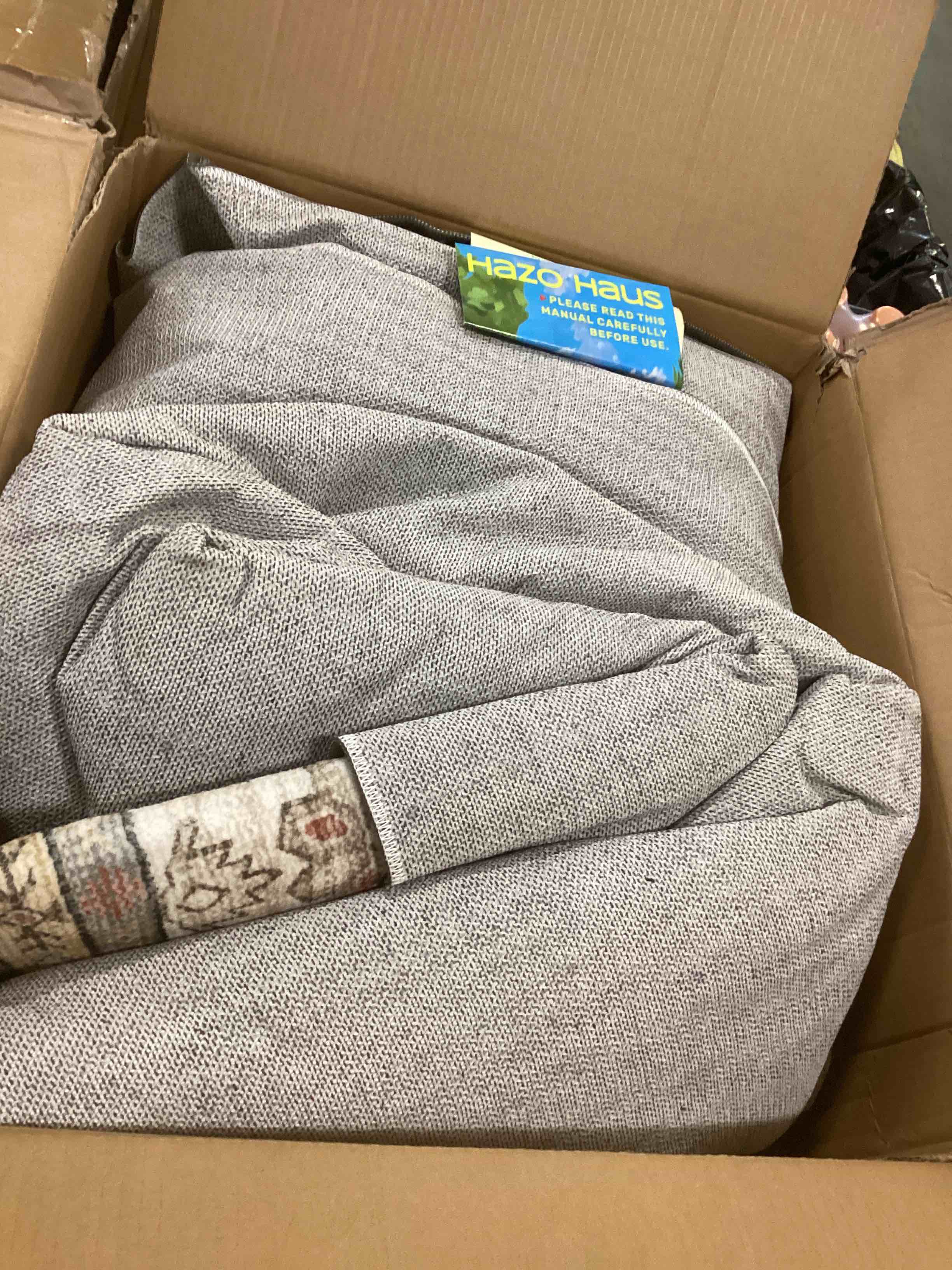 https://s3.amazonaws.com/lotting-images-prod/bidfta/TEA2248669_1745239031947.jpeg