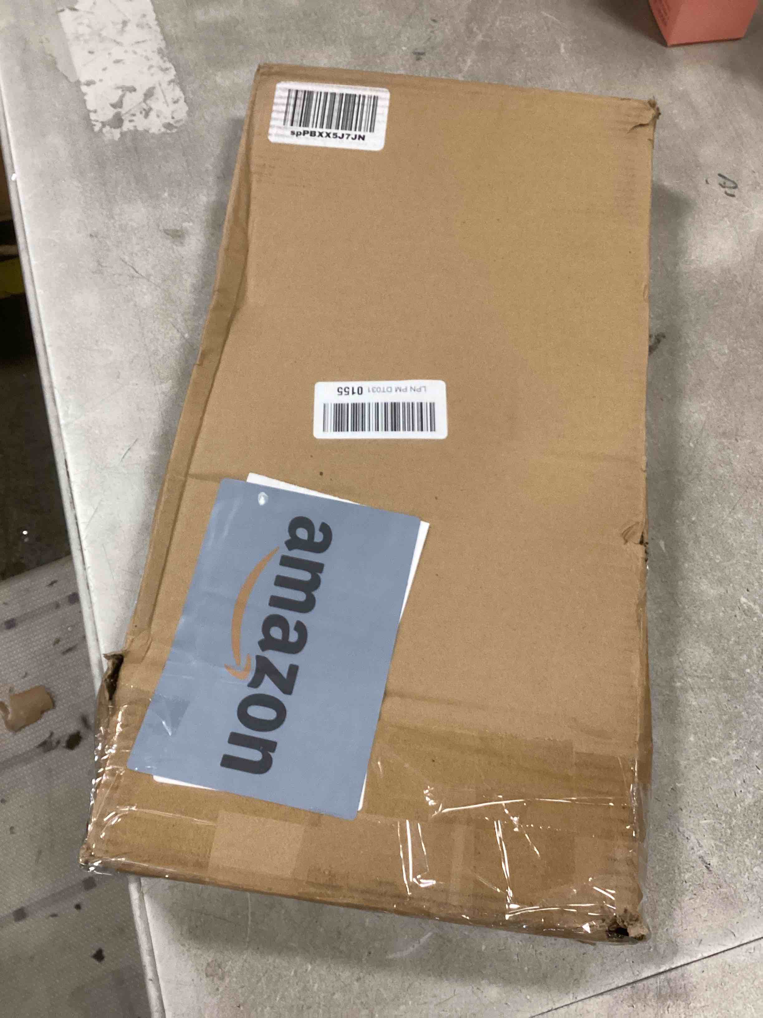 https://s3.amazonaws.com/lotting-images-prod/bidfta/TEA2248804_1745256053105.jpeg
