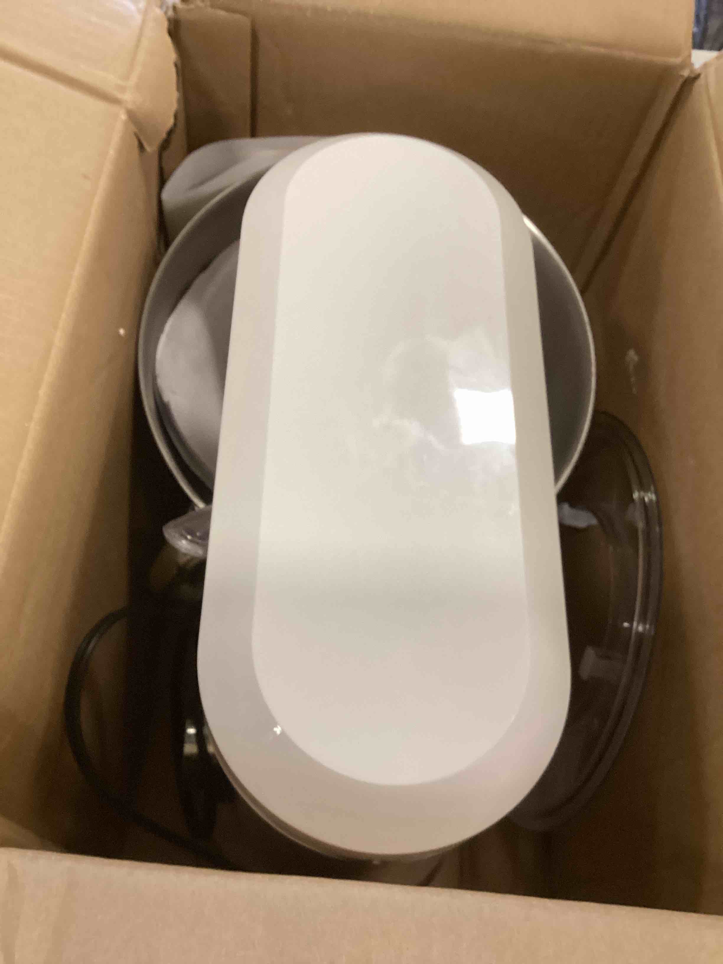 https://s3.amazonaws.com/lotting-images-prod/bidfta/TEA2249205_1745421406525.jpeg