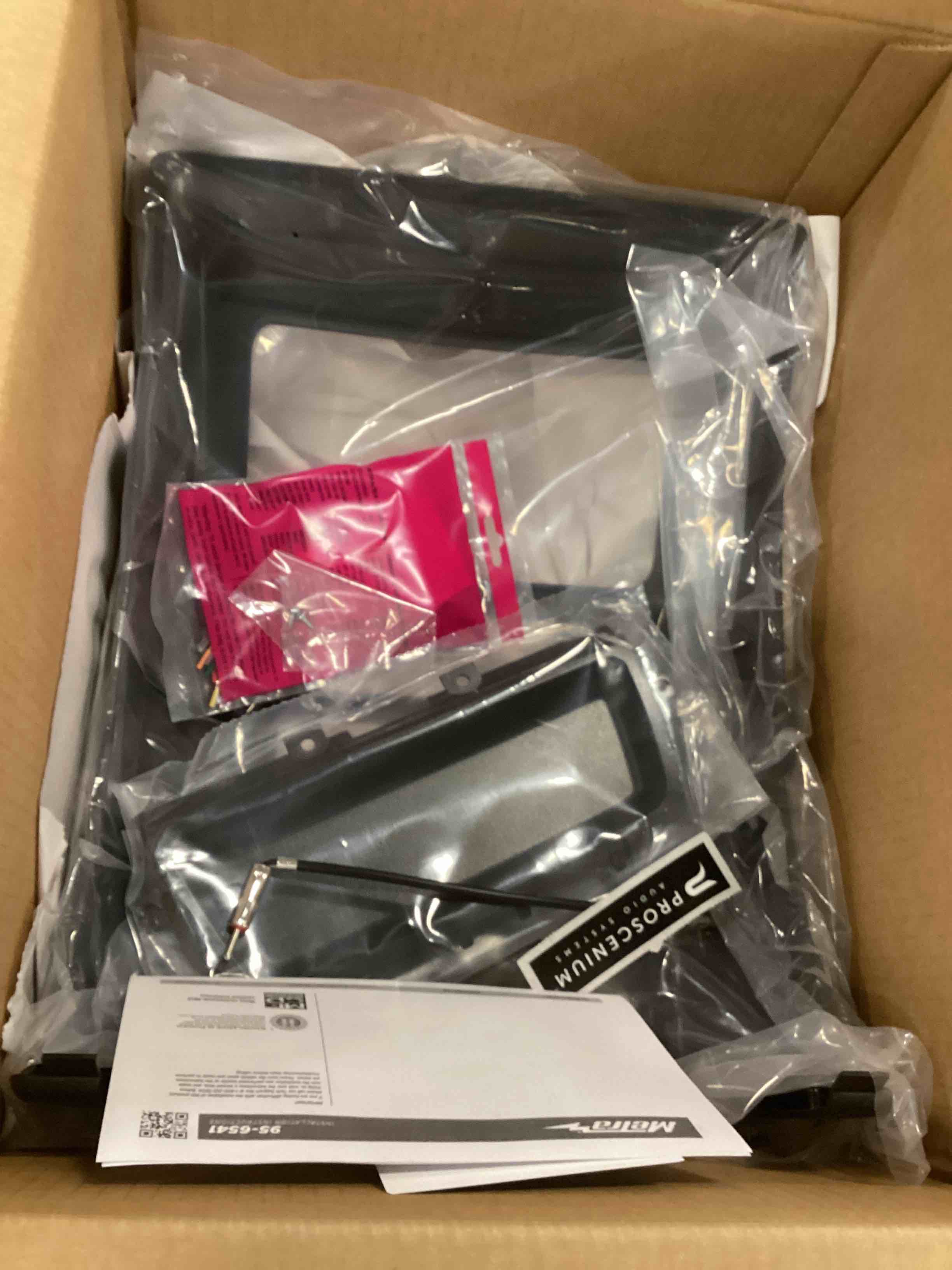 https://s3.amazonaws.com/lotting-images-prod/bidfta/TEA2249250_1745429915144.jpeg
