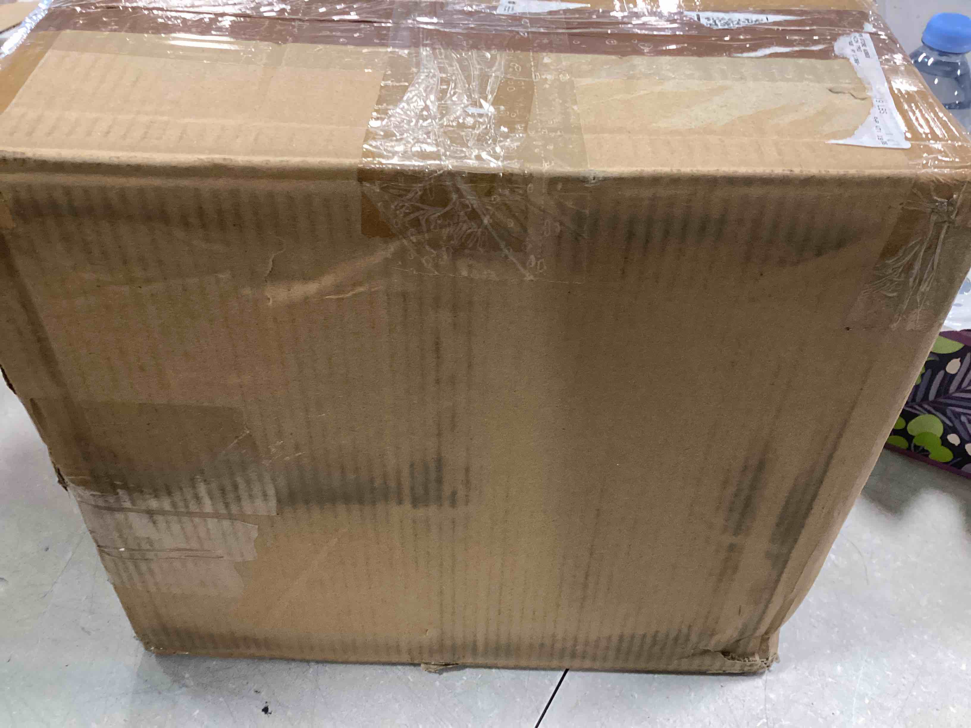 https://s3.amazonaws.com/lotting-images-prod/bidfta/TEA2249702_1745602183992.jpeg