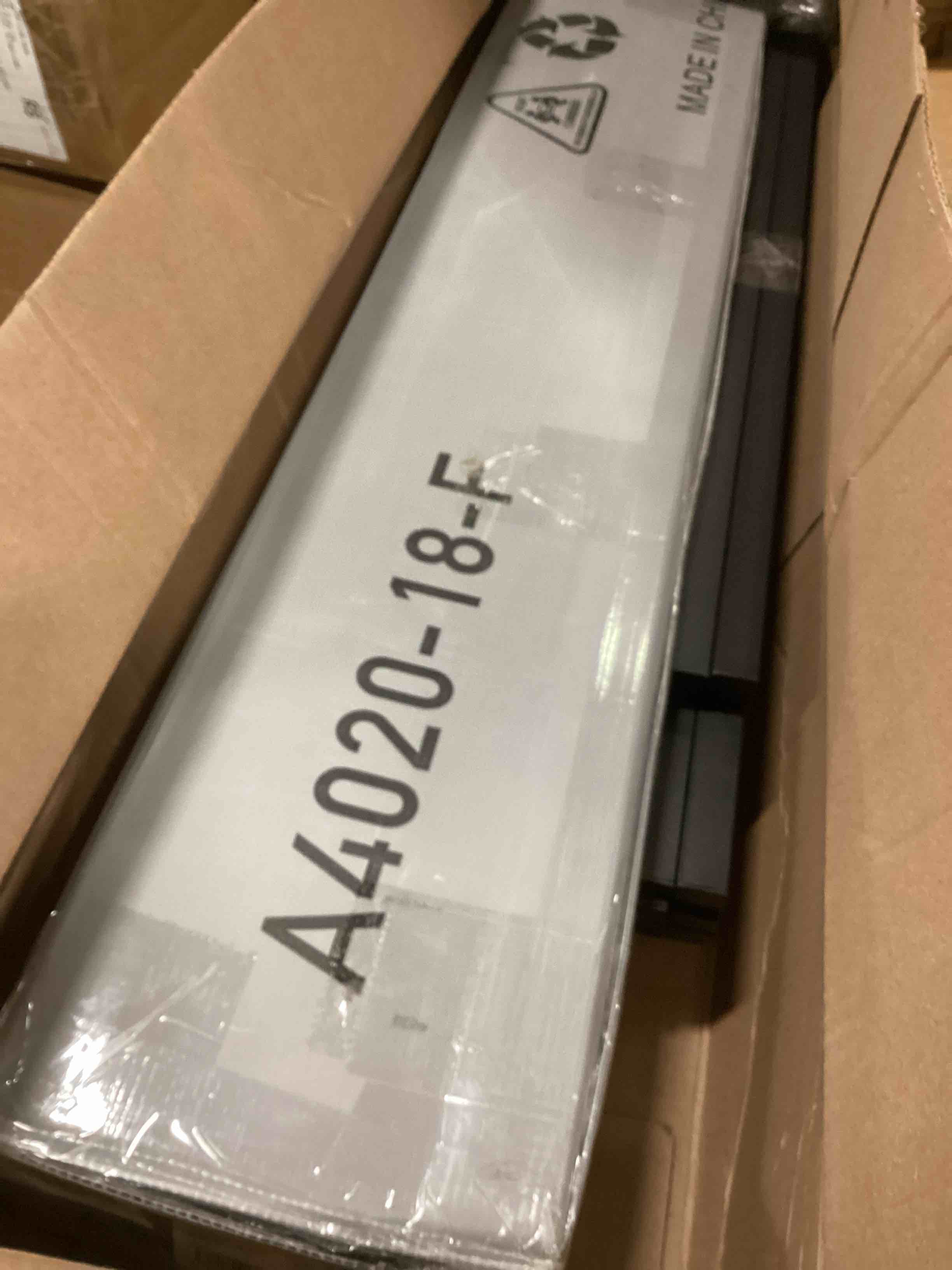https://s3.amazonaws.com/lotting-images-prod/bidfta/TEA2249713_1745603773288.jpeg