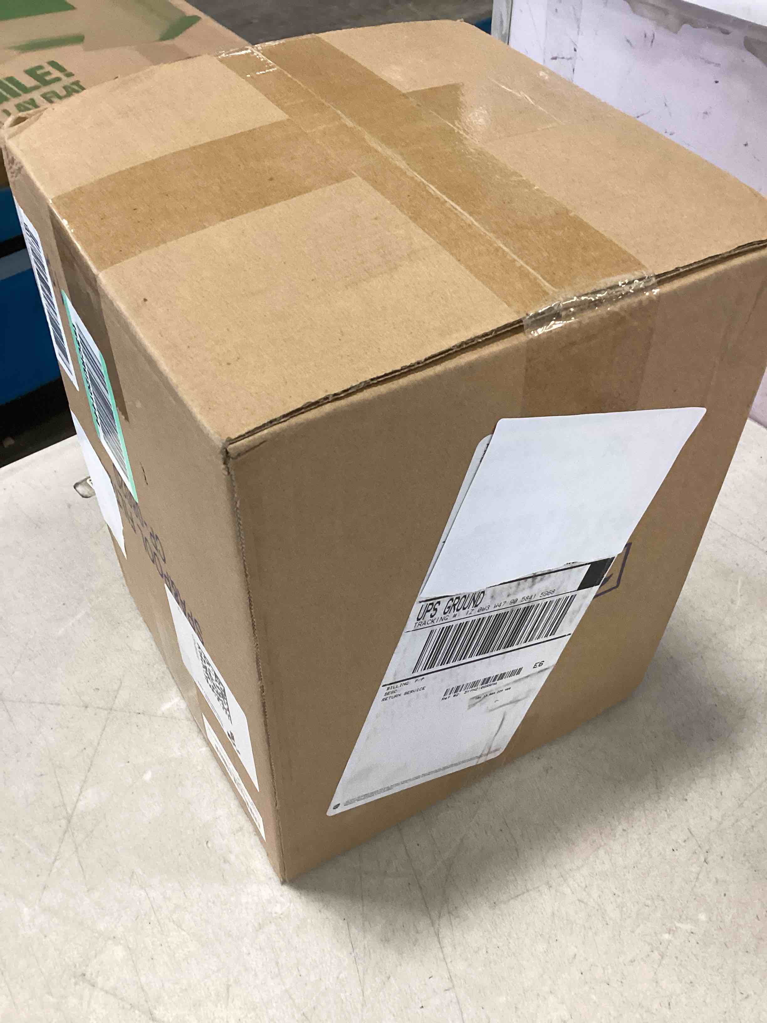 https://s3.amazonaws.com/lotting-images-prod/bidfta/TEA2249782_1745845018752.jpeg