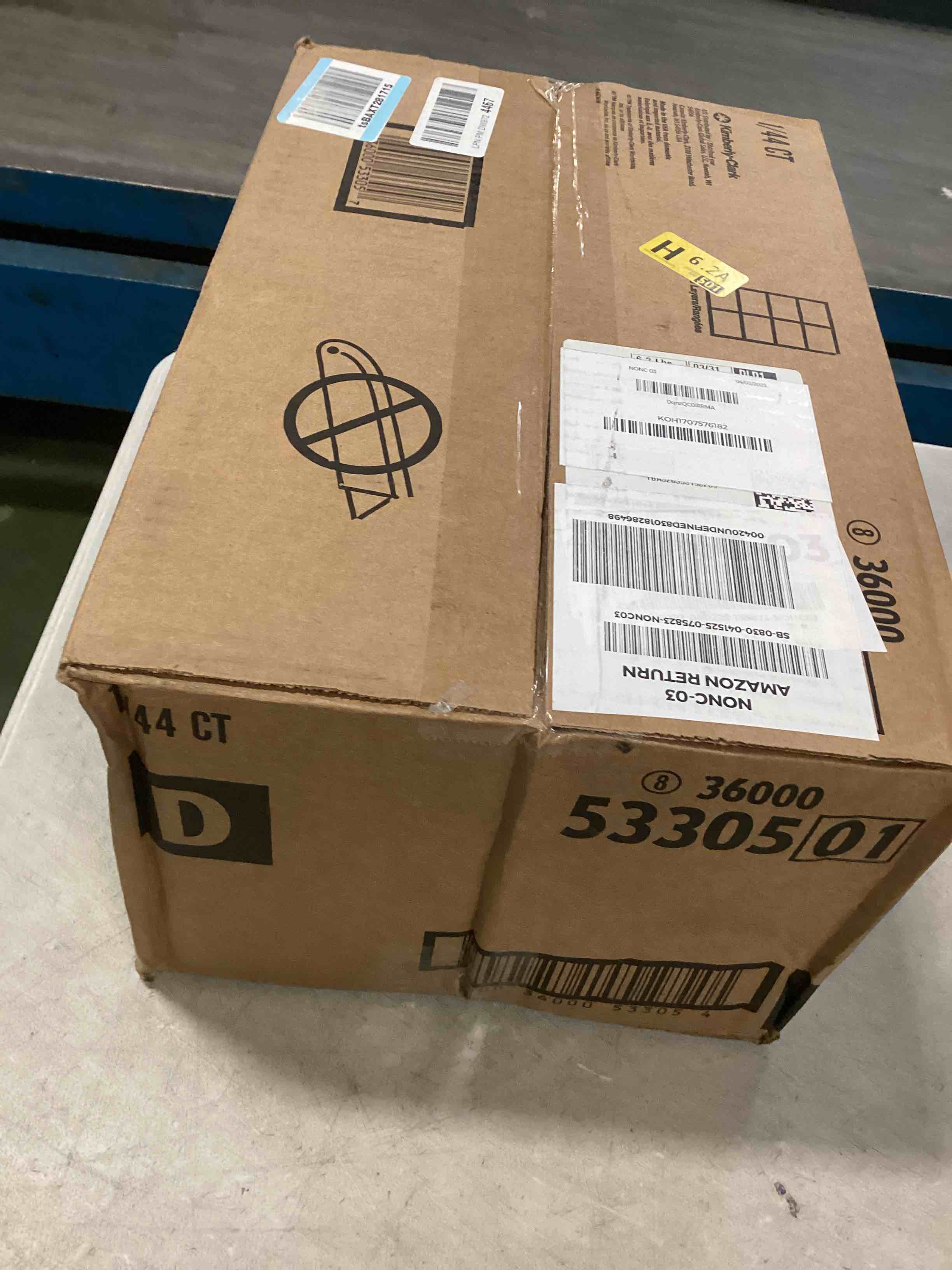 https://s3.amazonaws.com/lotting-images-prod/bidfta/TEA2250498_1746459267588.jpeg