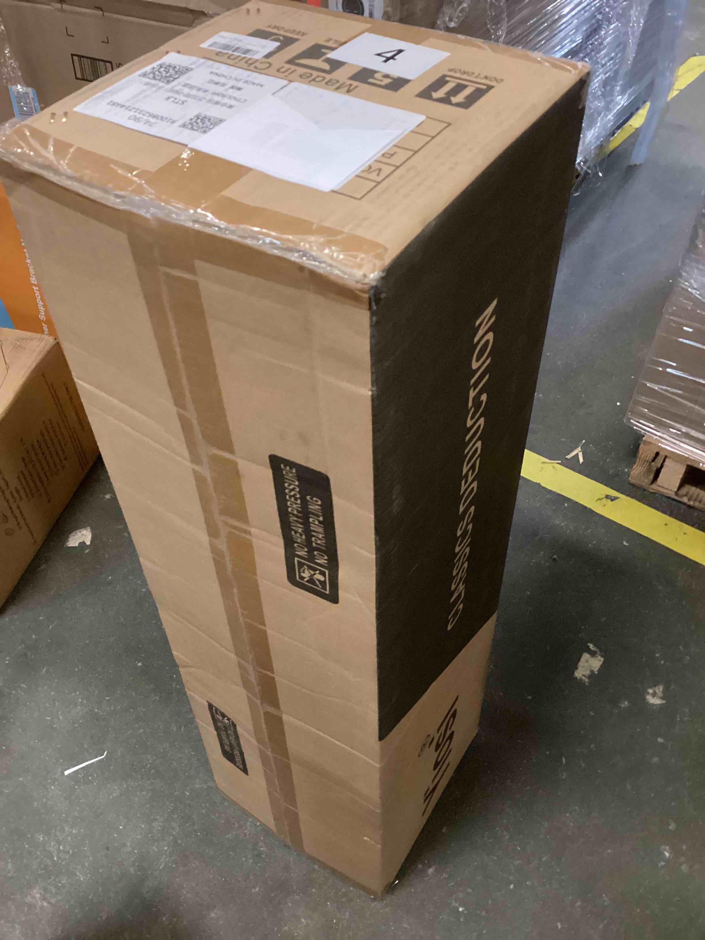 https://s3.amazonaws.com/lotting-images-prod/bidfta/TEA2250809_1746556619600.jpeg