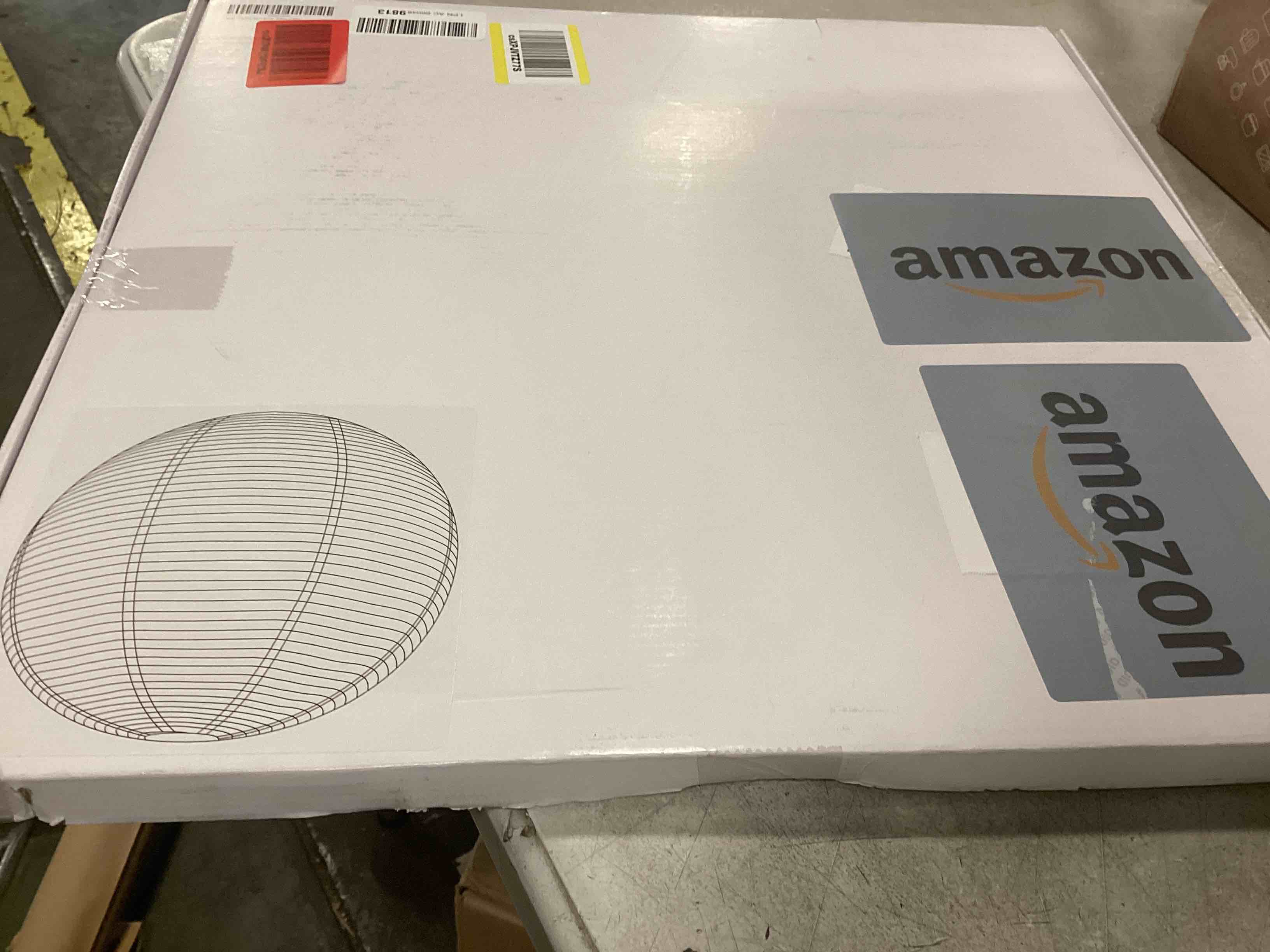 https://s3.amazonaws.com/lotting-images-prod/bidfta/TEA2250893_1746622756435.jpeg
