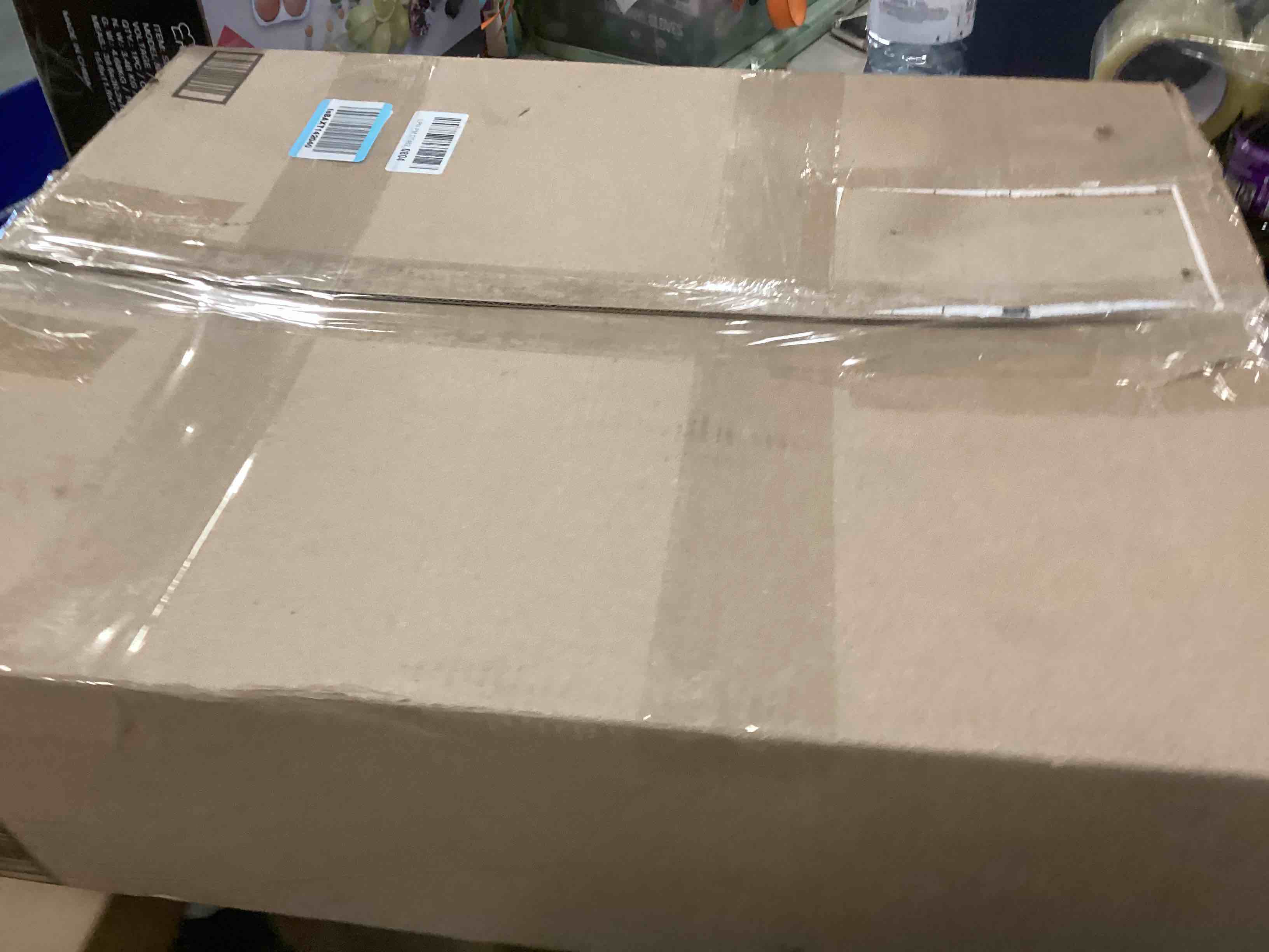 https://s3.amazonaws.com/lotting-images-prod/bidfta/TEA2250987_1746634386719.jpeg