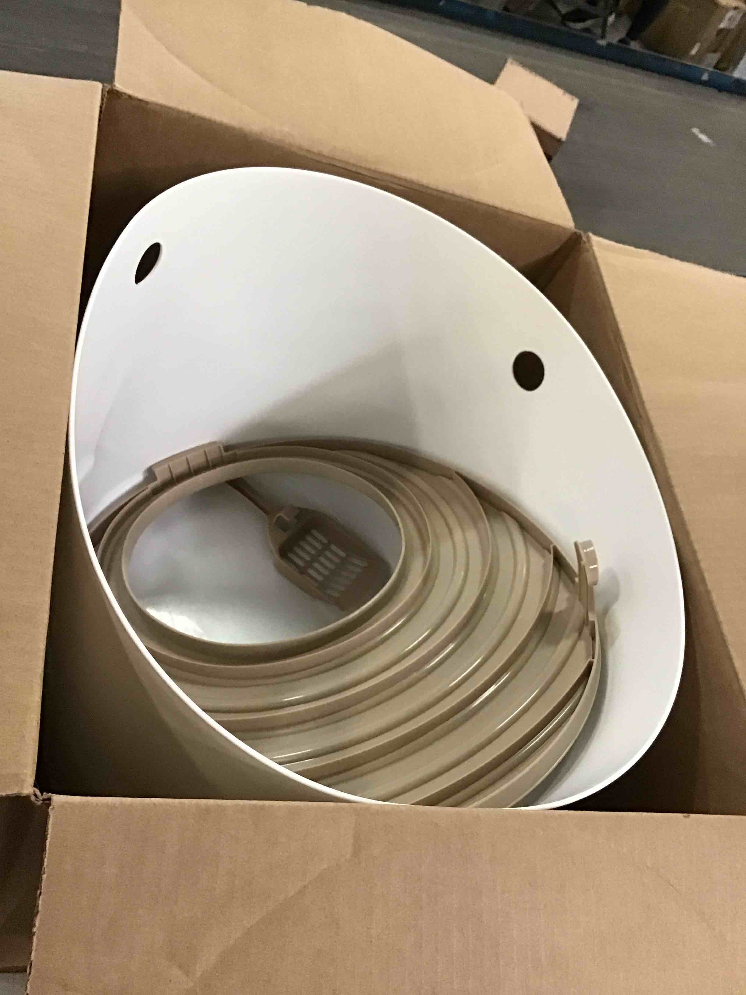 https://s3.amazonaws.com/lotting-images-prod/bidfta/TEA2251432_1744896889361.jpeg