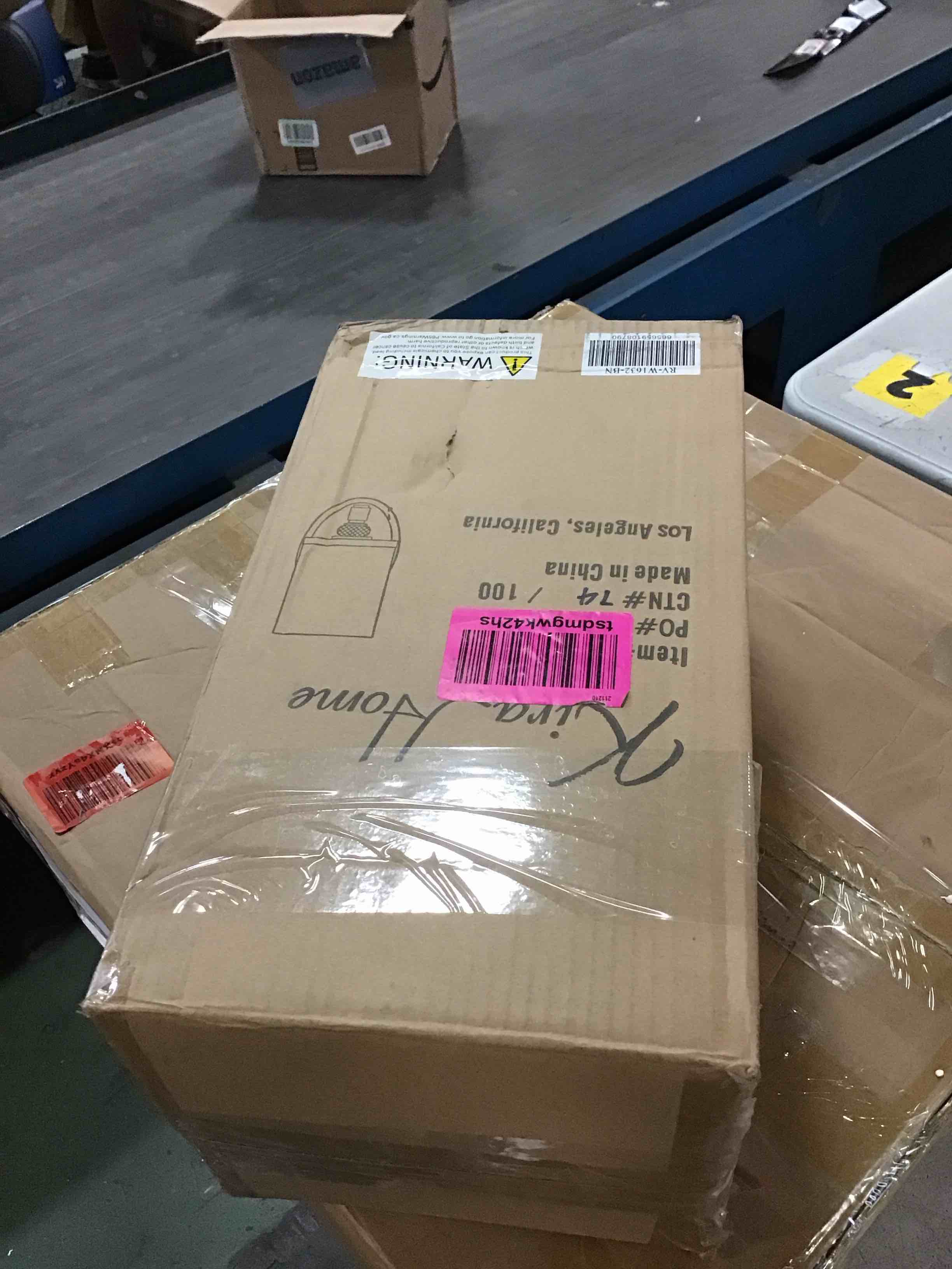https://s3.amazonaws.com/lotting-images-prod/bidfta/TEA2251946_1745238618256.jpeg