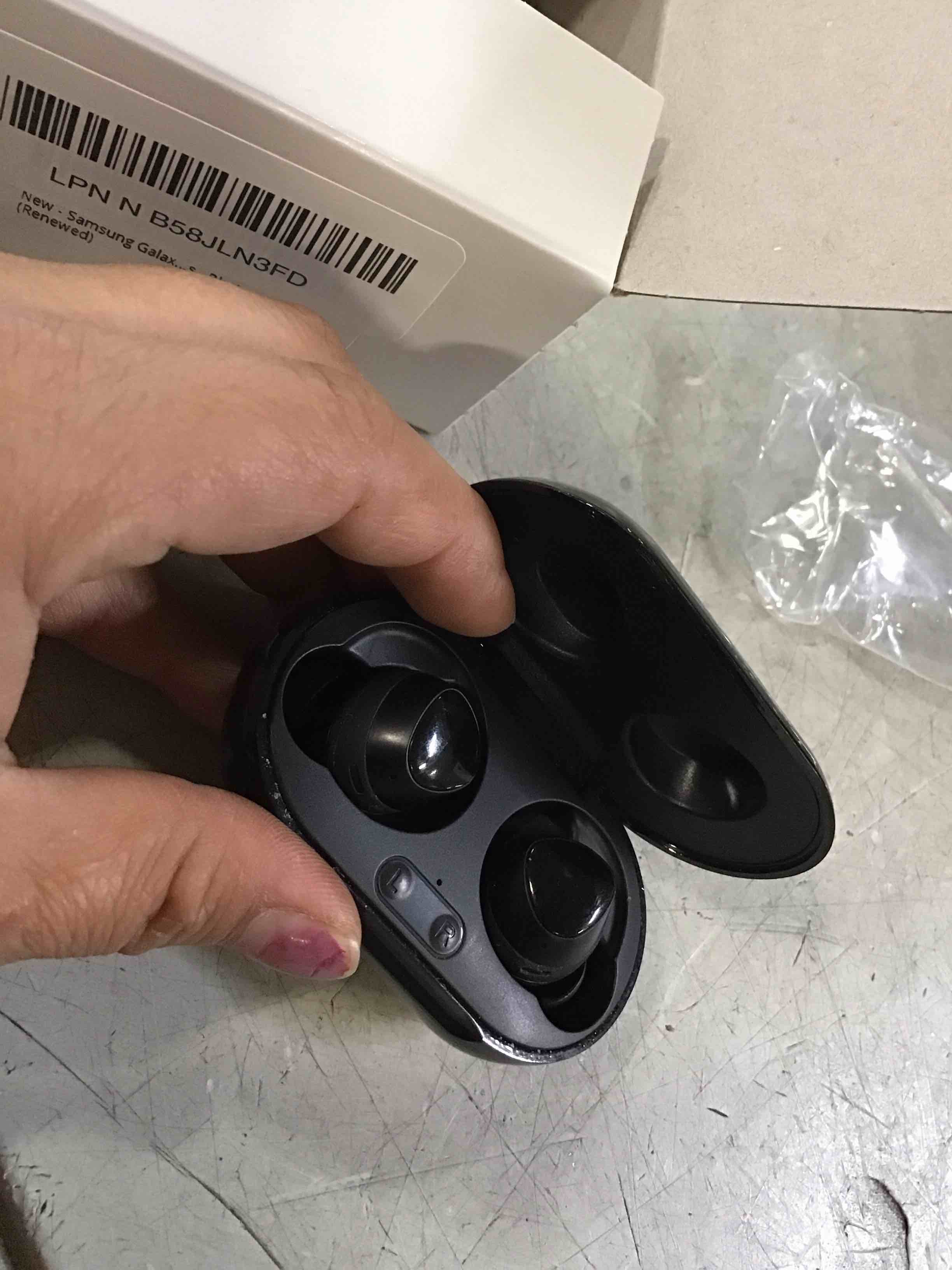 https://s3.amazonaws.com/lotting-images-prod/bidfta/TEA2252252_1745336244363.jpeg
