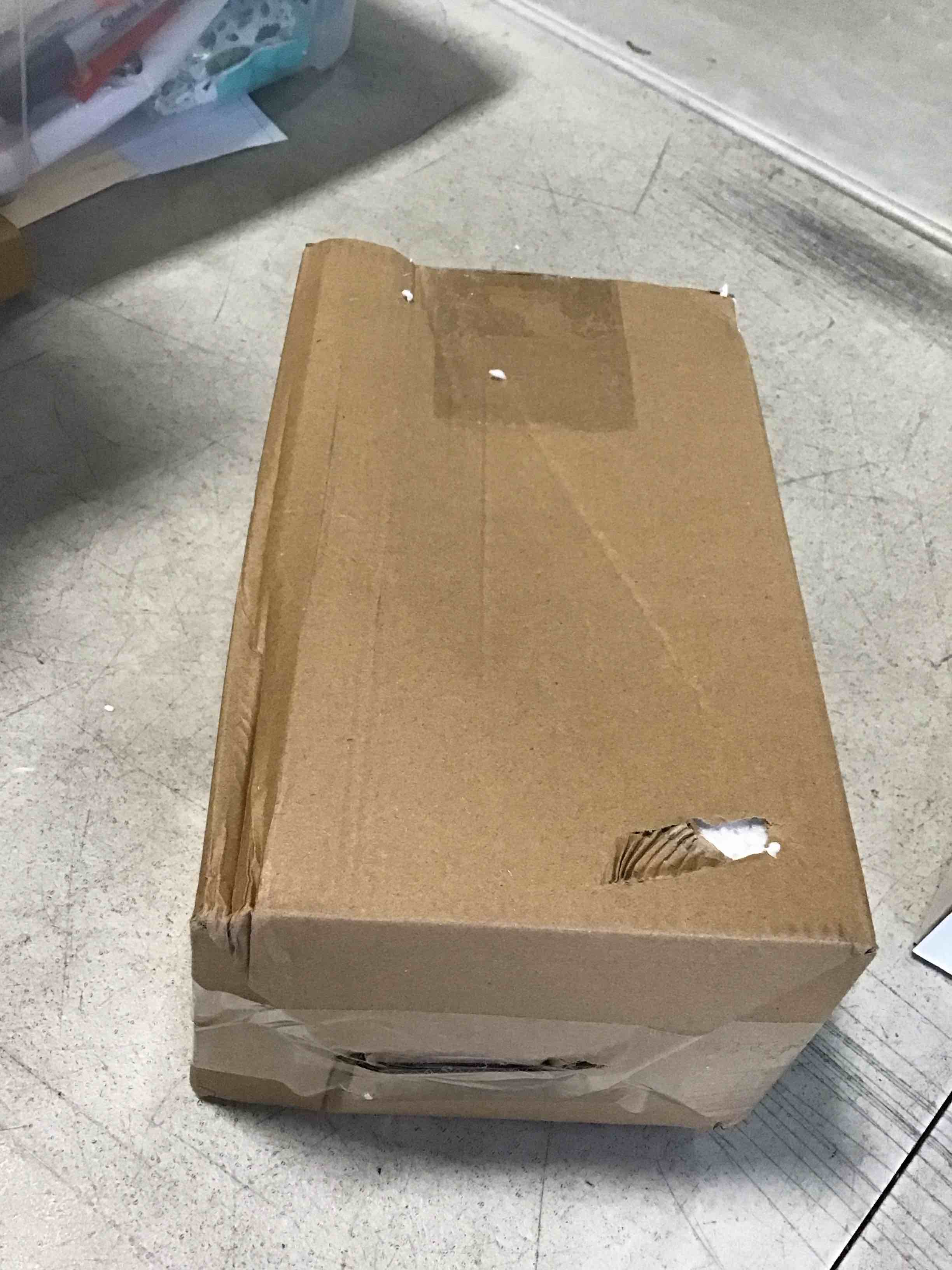 https://s3.amazonaws.com/lotting-images-prod/bidfta/TEA2252828_1745583831357.jpeg