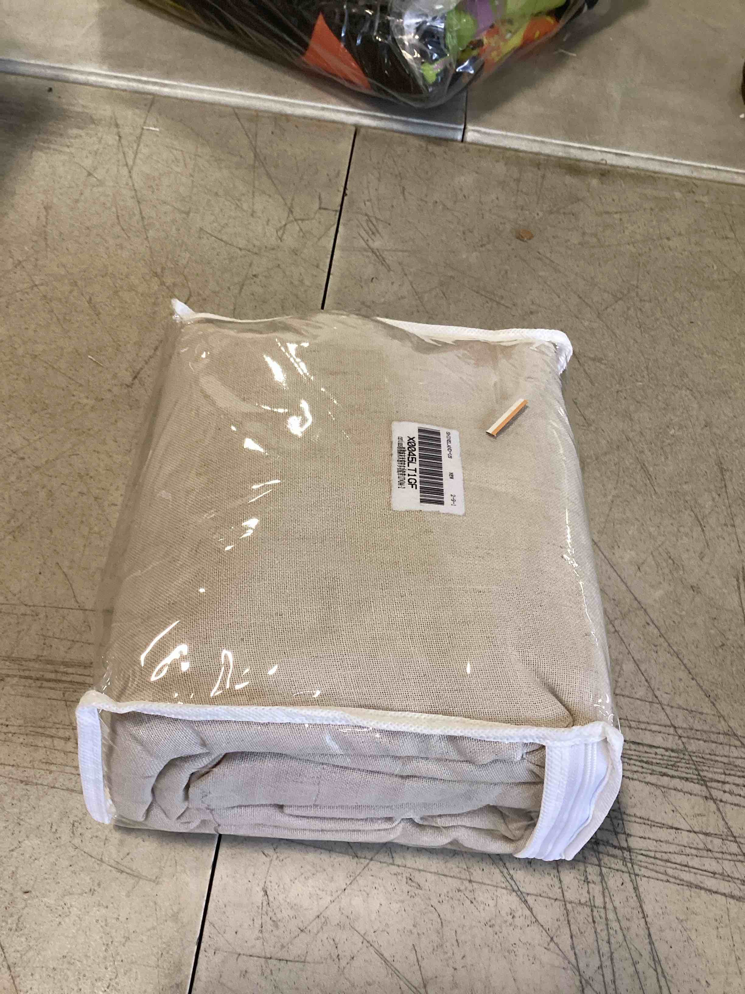 https://s3.amazonaws.com/lotting-images-prod/bidfta/TEA2253302_1746112884256.jpeg