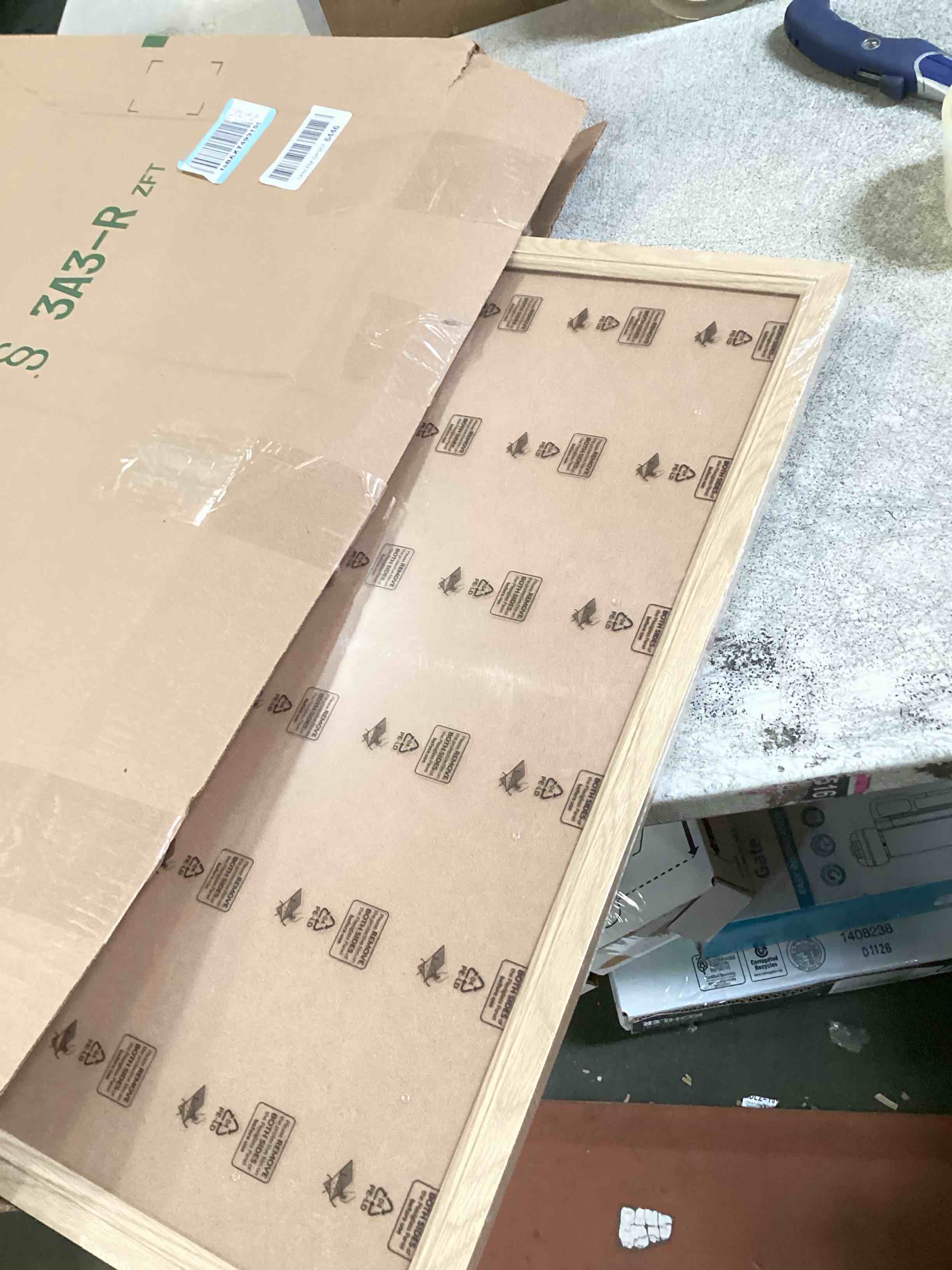 https://s3.amazonaws.com/lotting-images-prod/bidfta/TEA2254029_1744042075831.jpeg