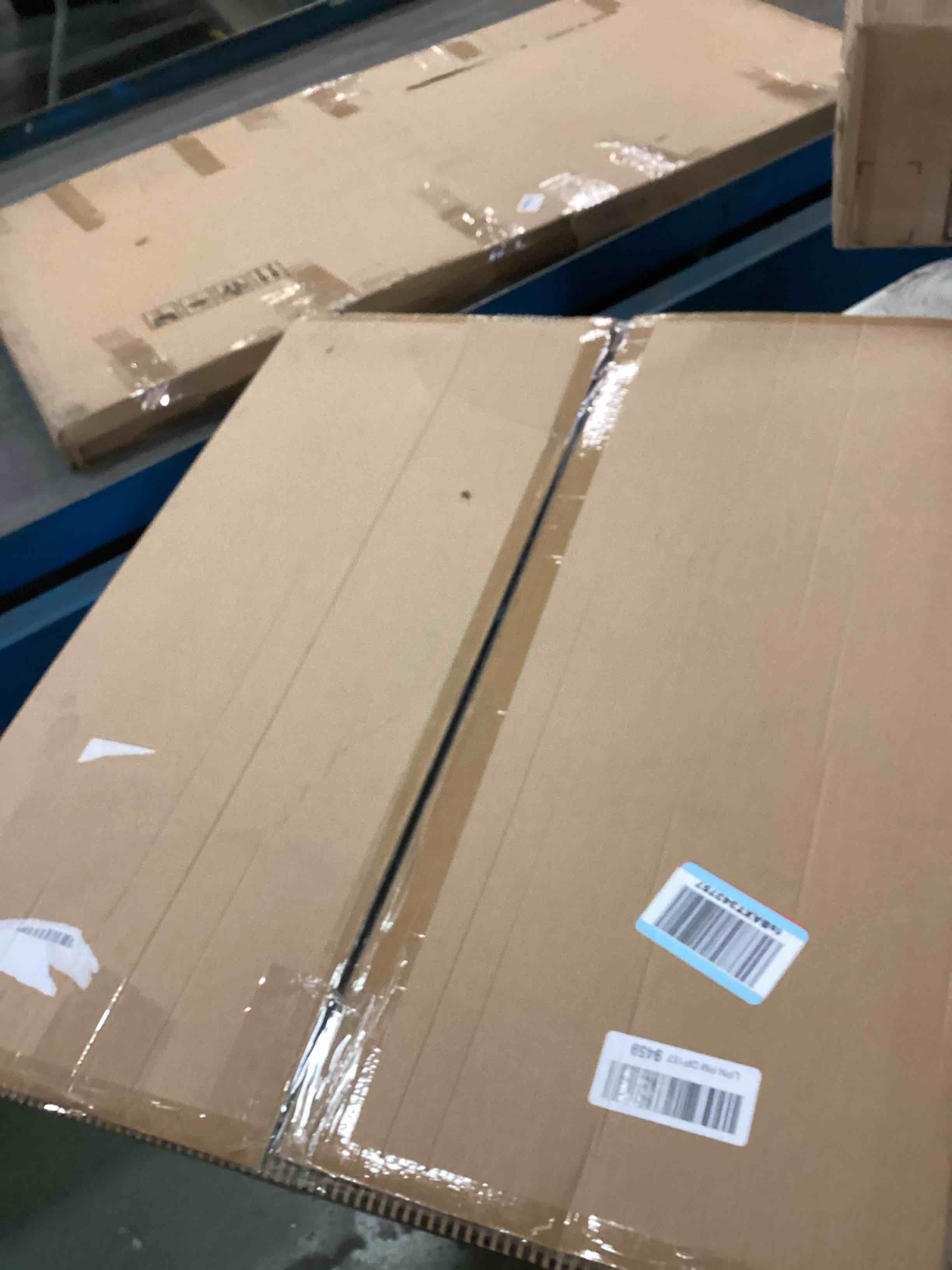 https://s3.amazonaws.com/lotting-images-prod/bidfta/TEA2256633_1745842093858.jpeg
