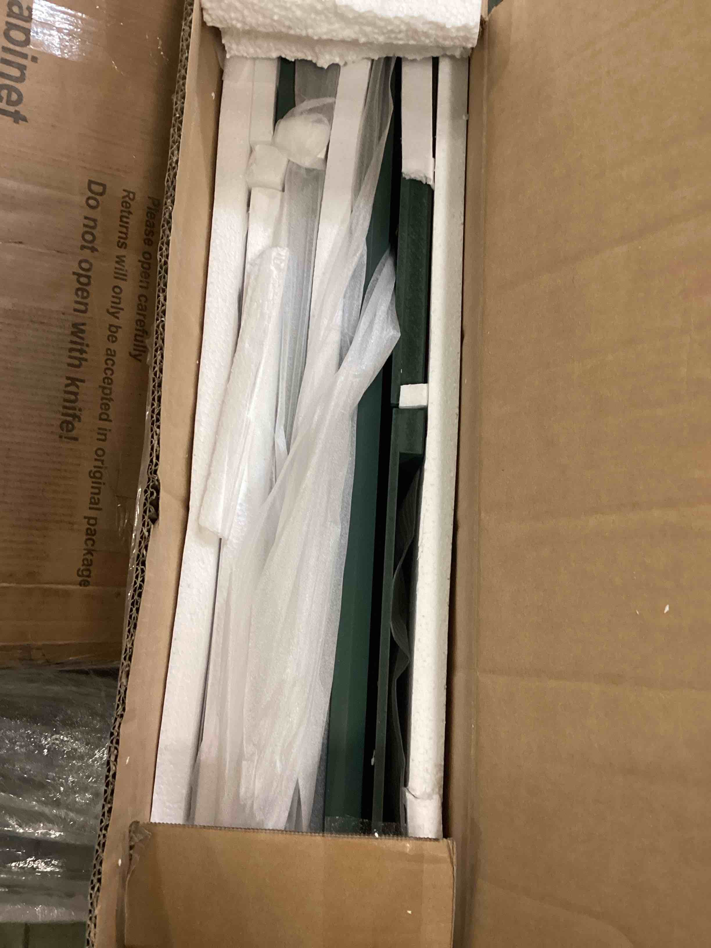 https://s3.amazonaws.com/lotting-images-prod/bidfta/TEA2256710_1745853715179.jpeg