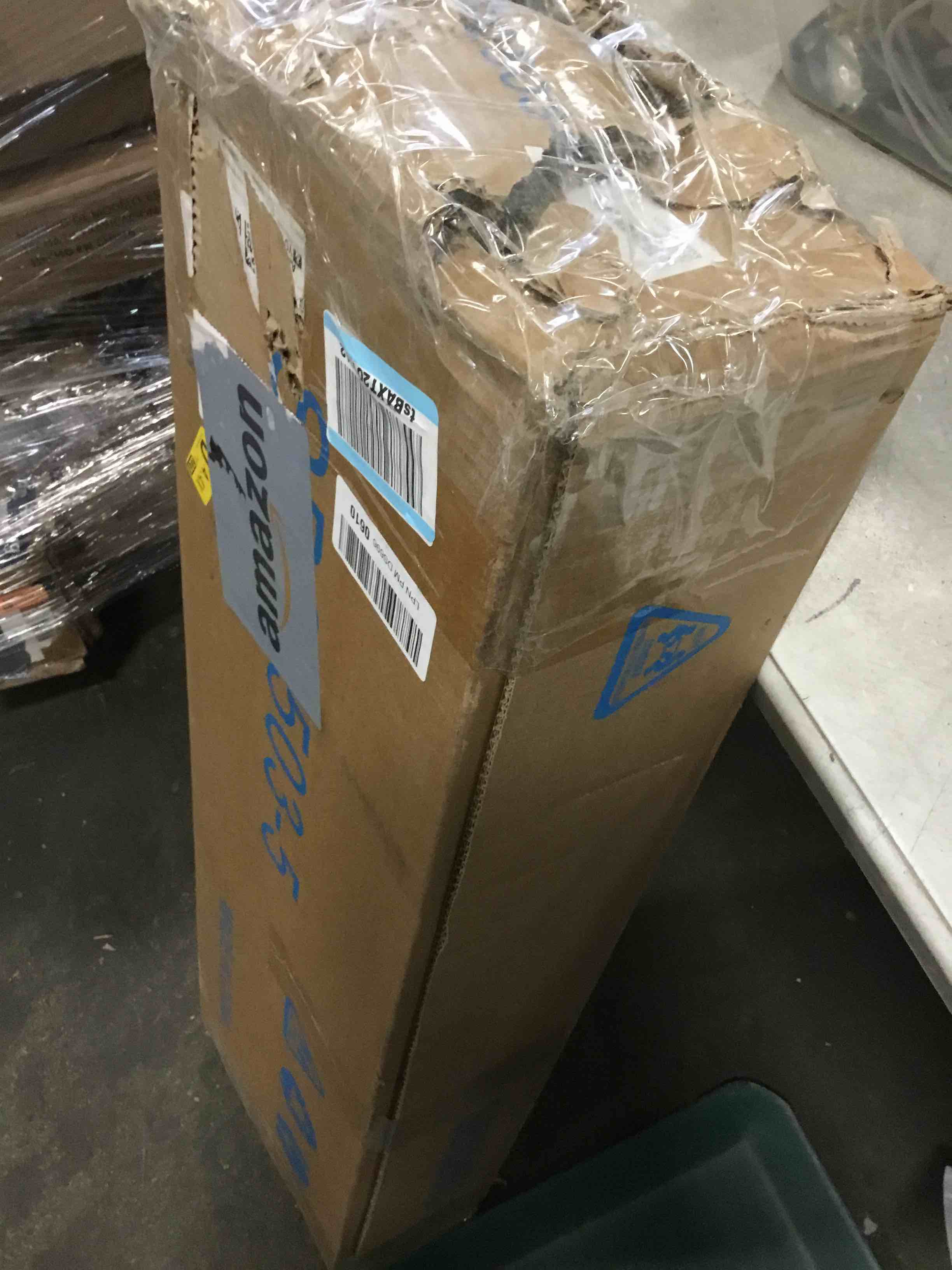 https://s3.amazonaws.com/lotting-images-prod/bidfta/TEA2257195_1744210093256.jpeg