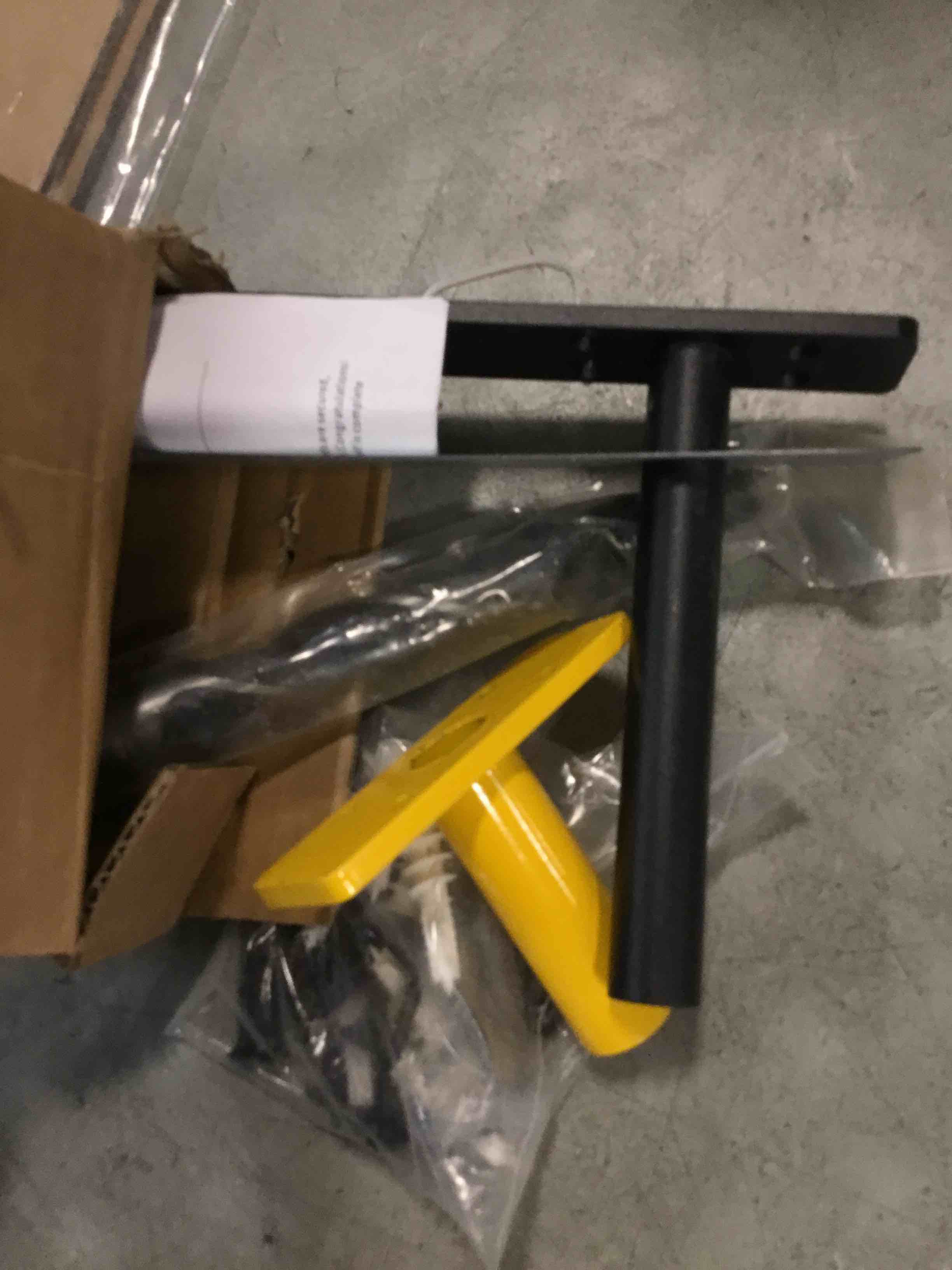 https://s3.amazonaws.com/lotting-images-prod/bidfta/TEA2258157_1744745516698.jpeg